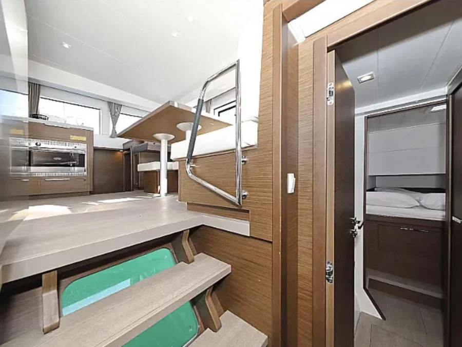 Lagoon 40 (Nina)  - 32