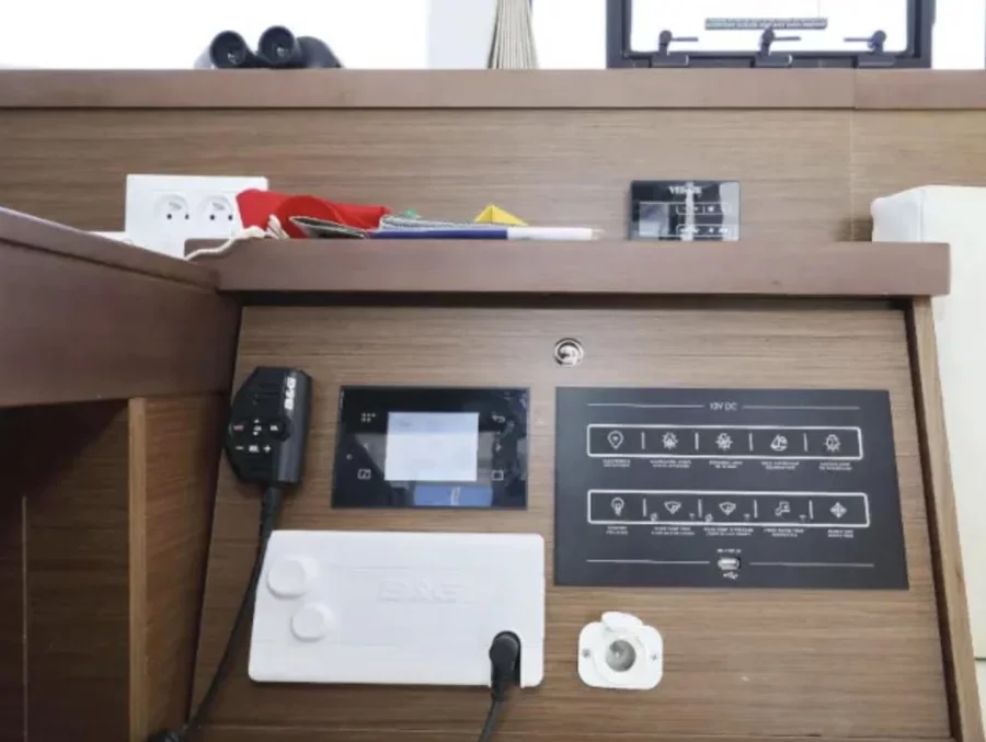 Lagoon 40 (Nina)  - 13