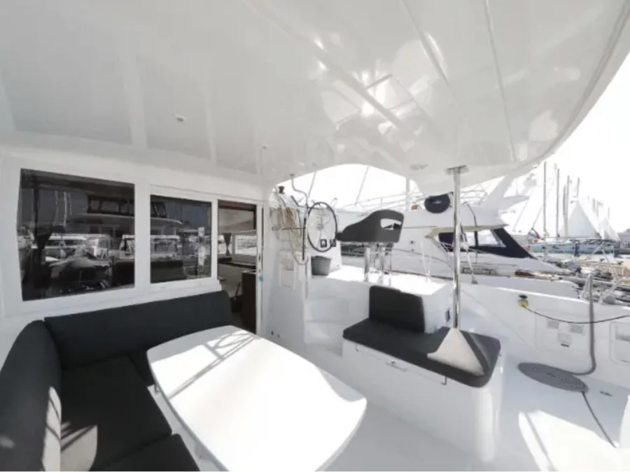 Lagoon 40 (Nina)  - 6