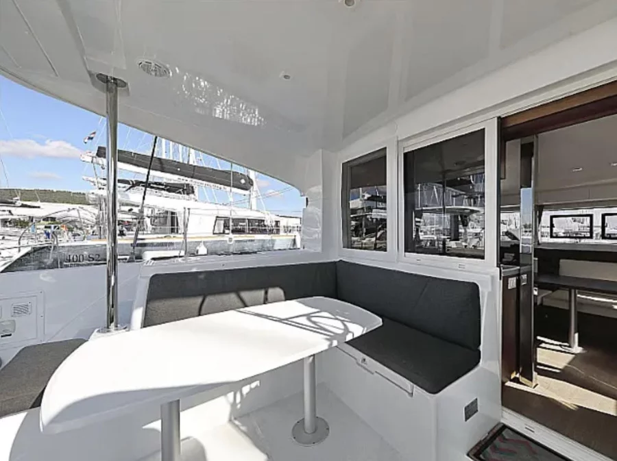 Lagoon 40 (Nina)  - 27