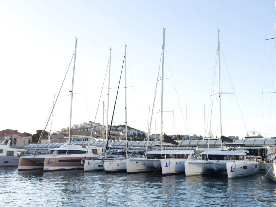 Photo #25 - Lagoon 40 (Nina) in Dubrovnik - 22133