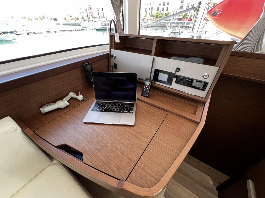 Lagoon 42 — photo 21