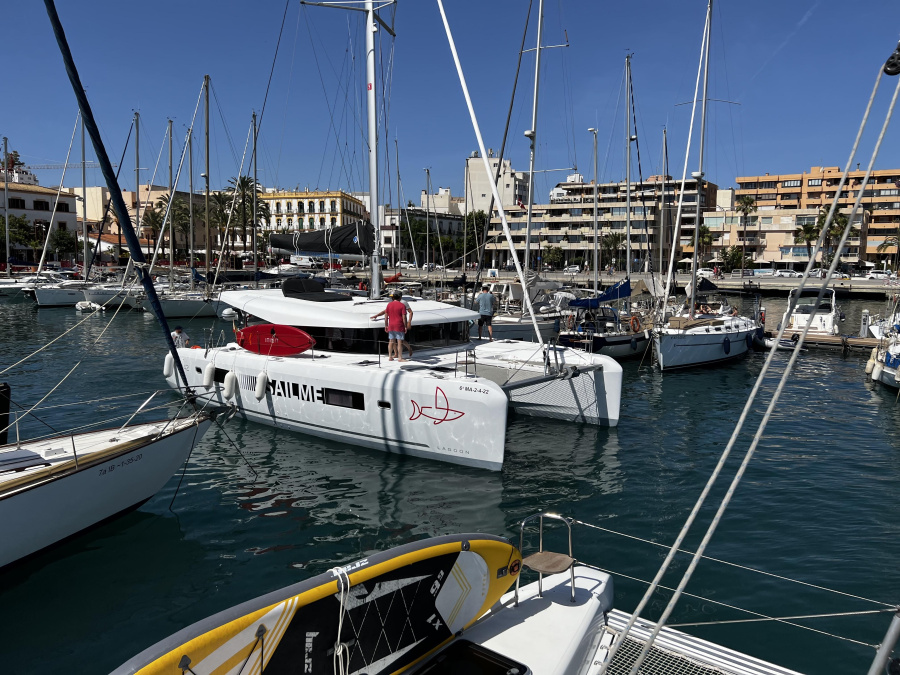 Lagoon 42 — photo 19