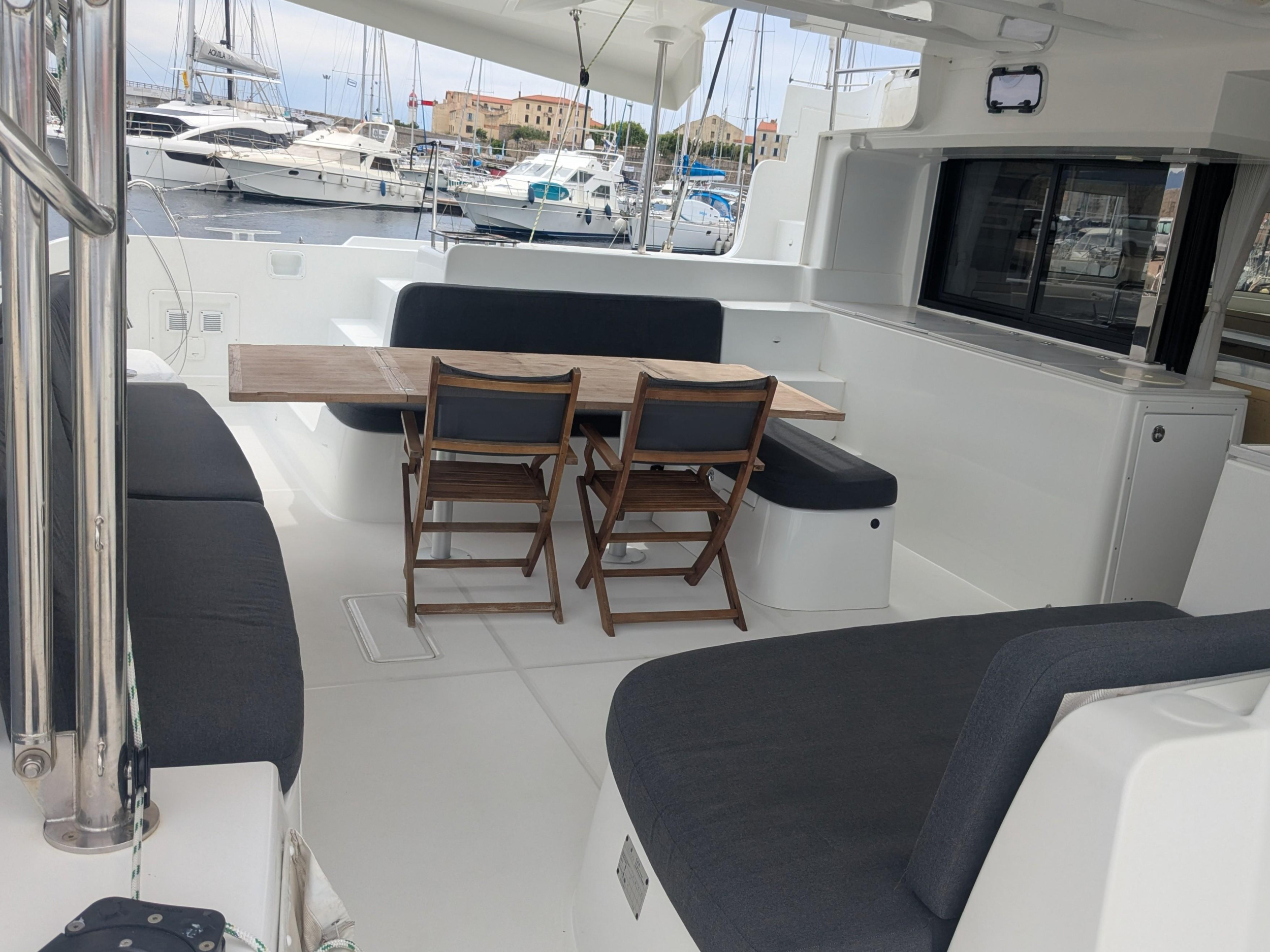 LAGOON 46 — photo 7