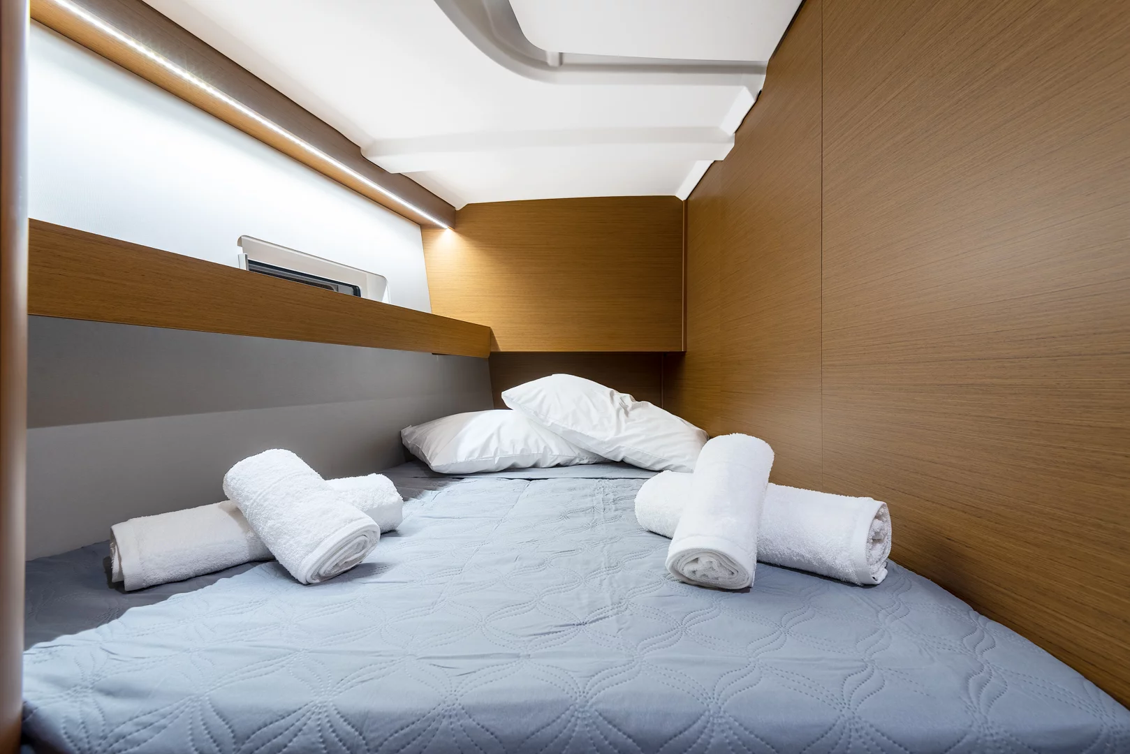Sun Odyssey 490 (Notus)  - 8