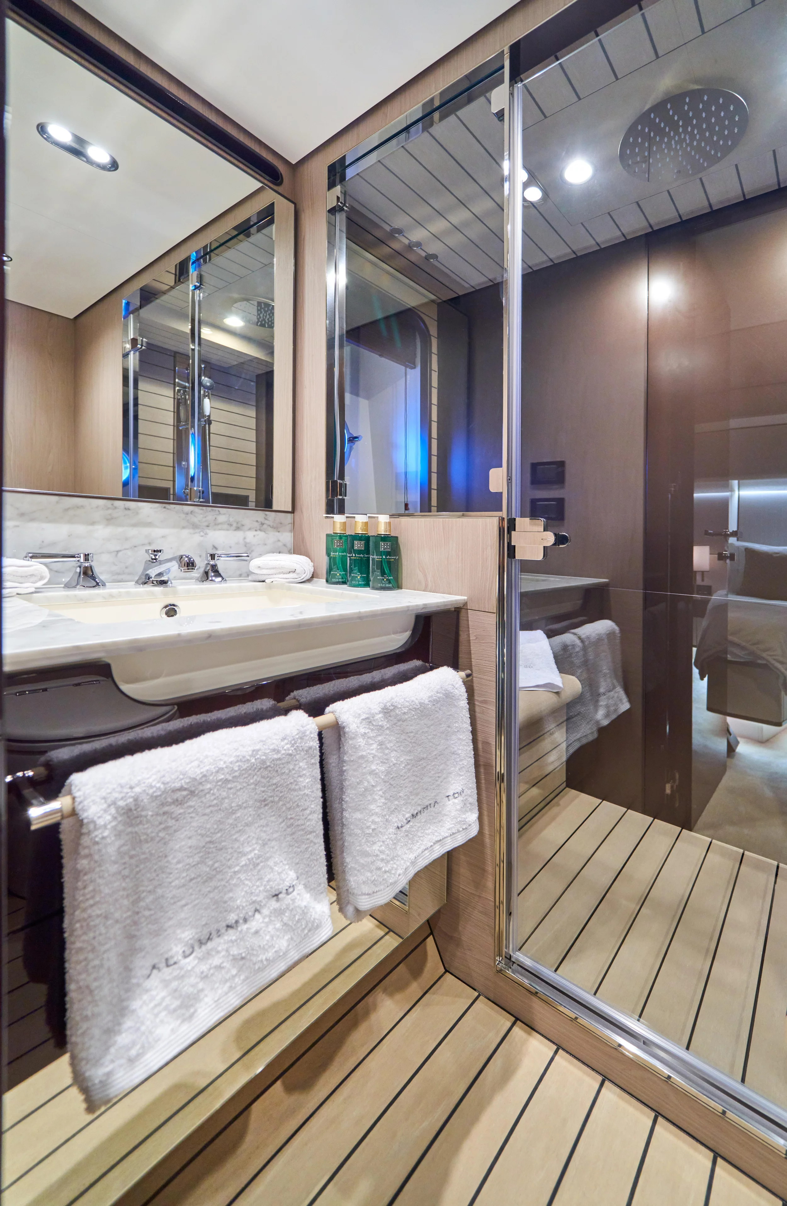 Azimut Grande 27 (ALUMINIA TOO)  - 27