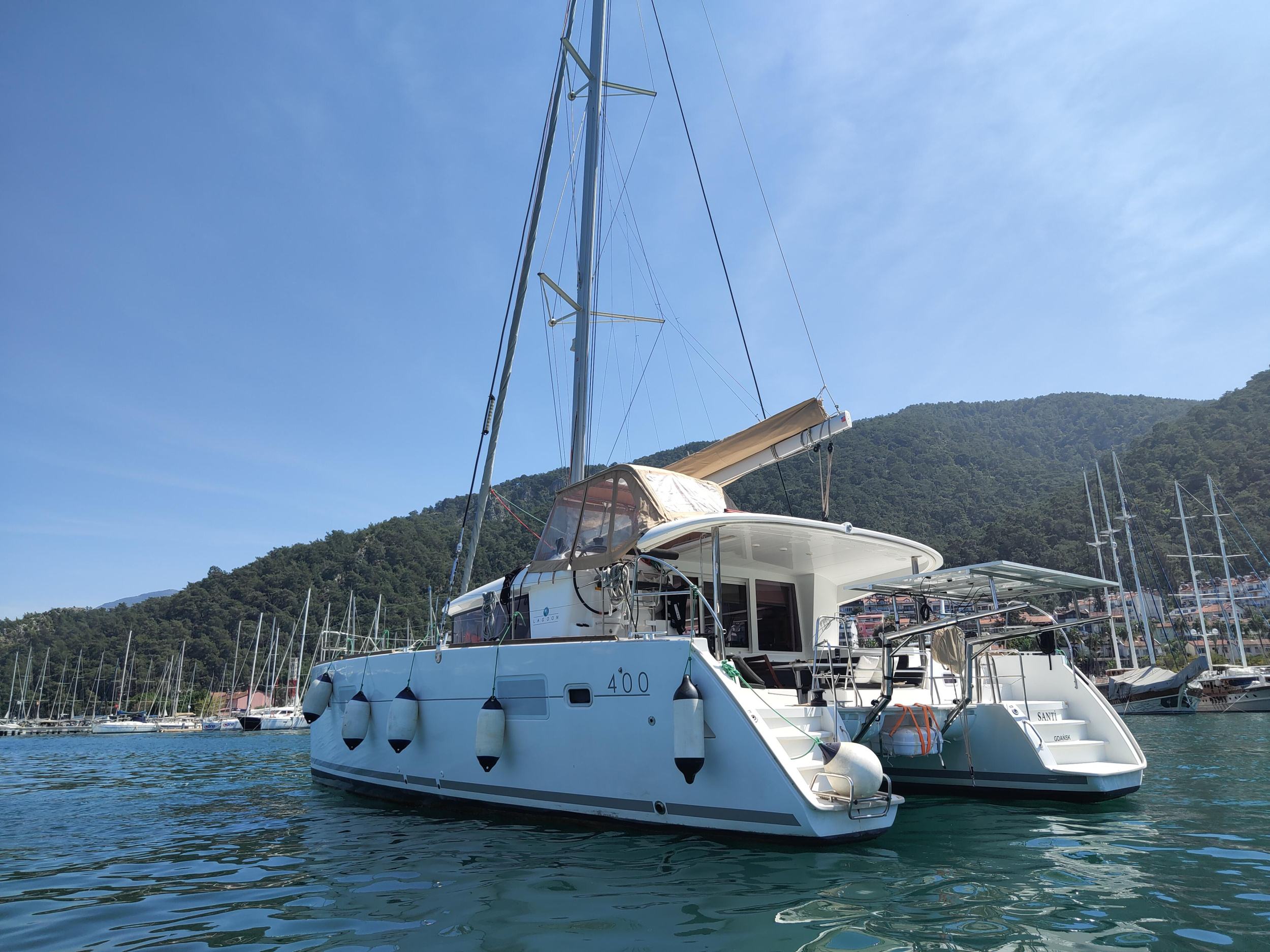 Photo #7 - Lagoon 400 (Santi) en Fethiye - 63605