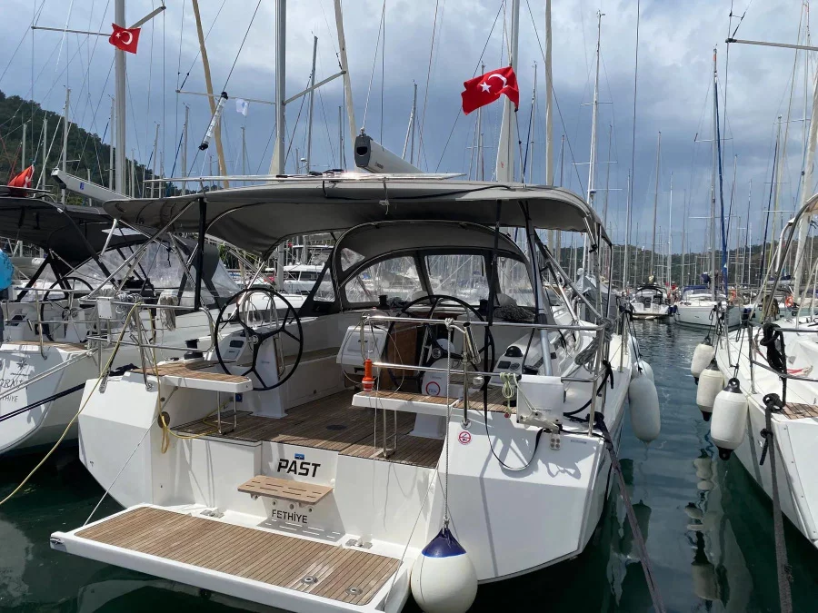 Bavaria C42 (Past) Main image - 0