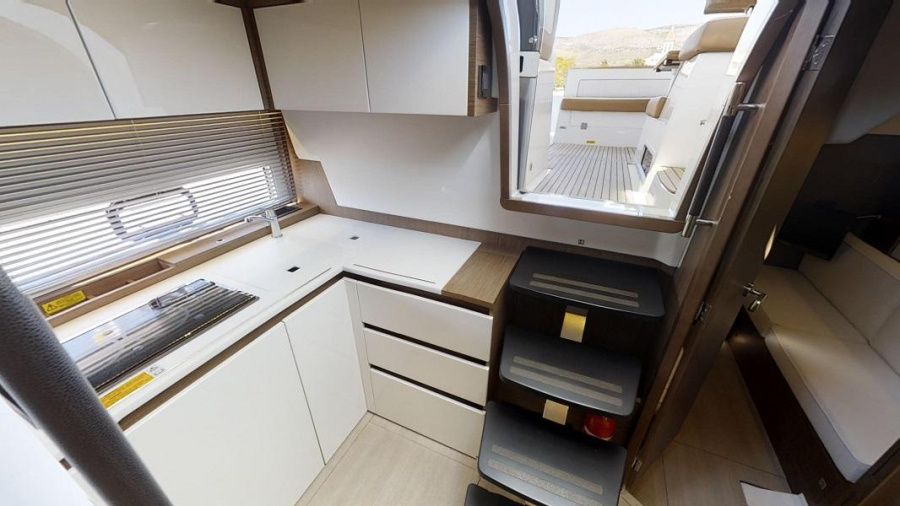 Photo #5 - Jeanneau Leader 40 (Jeanneau Leader 40 (2019)) en Trogir - 13464