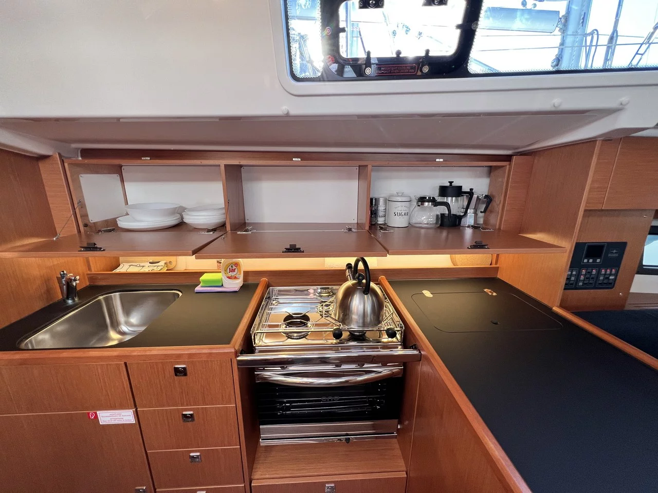 Bavaria C38 (Wind Dancer)  - 22
