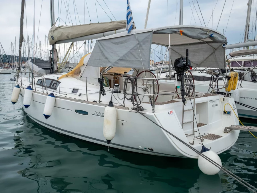 Oceanis 43 (Starcat) Main image - 0