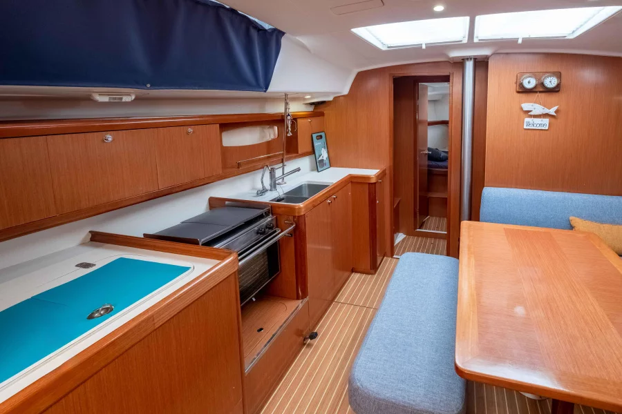 Oceanis 43 (Starcat)  - 7