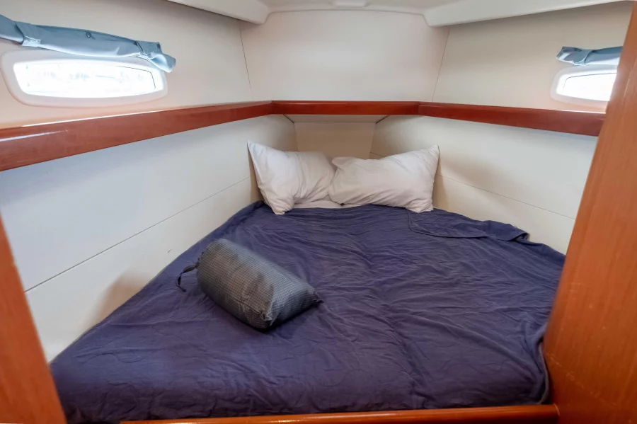Oceanis 43 (Starcat)  - 20