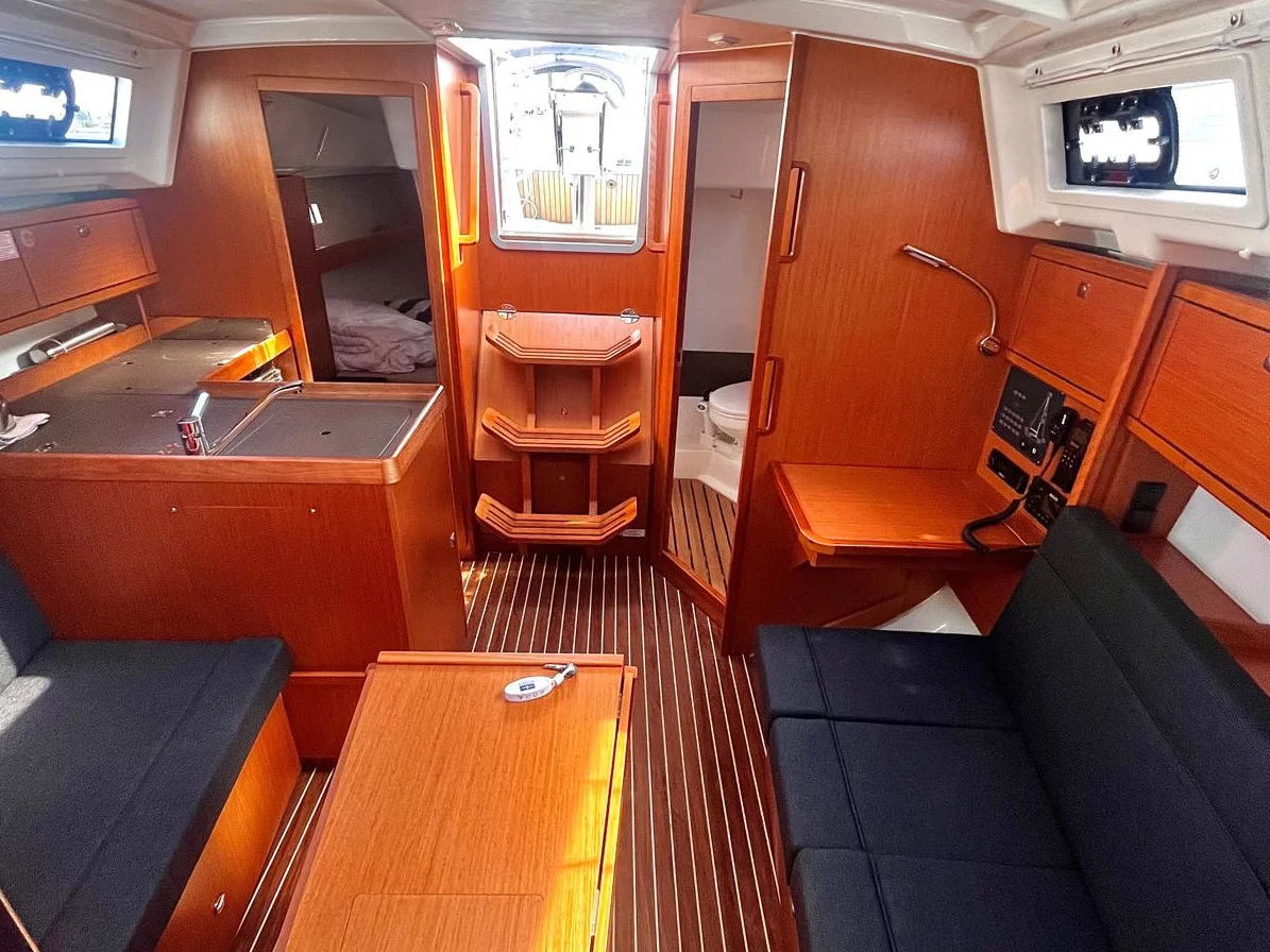 Bavaria Cruiser 34 (KORA) Interior image - 14