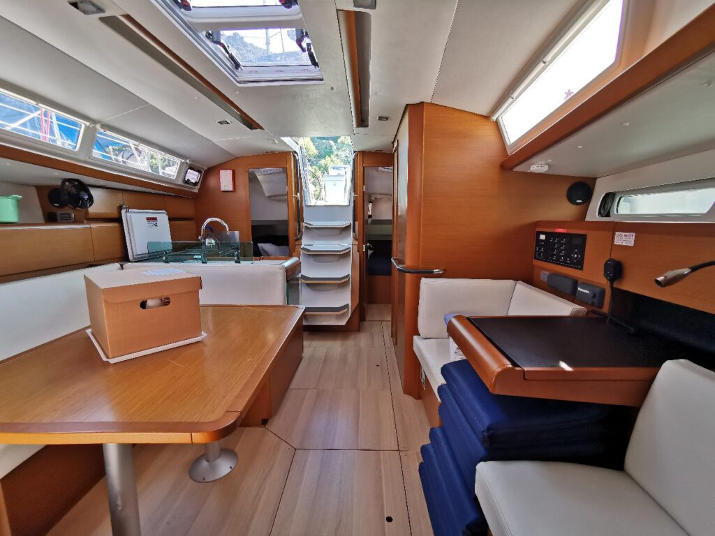 Photo #7 - Sun Odyssey 419 (Star Gazer) in Pula - 22241