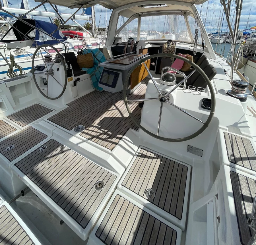 Oceanis 41 (Chamba)  - 10