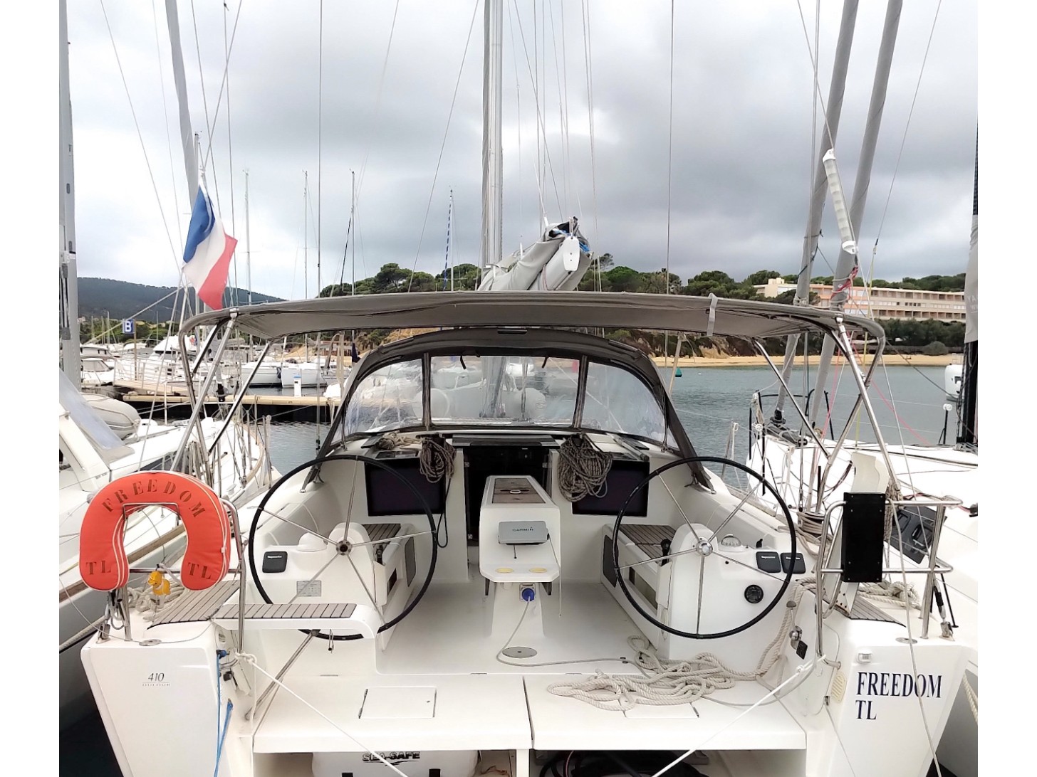 Photo #1 - Dufour 410 Grand Large (Freedom) en Atenas - 20920