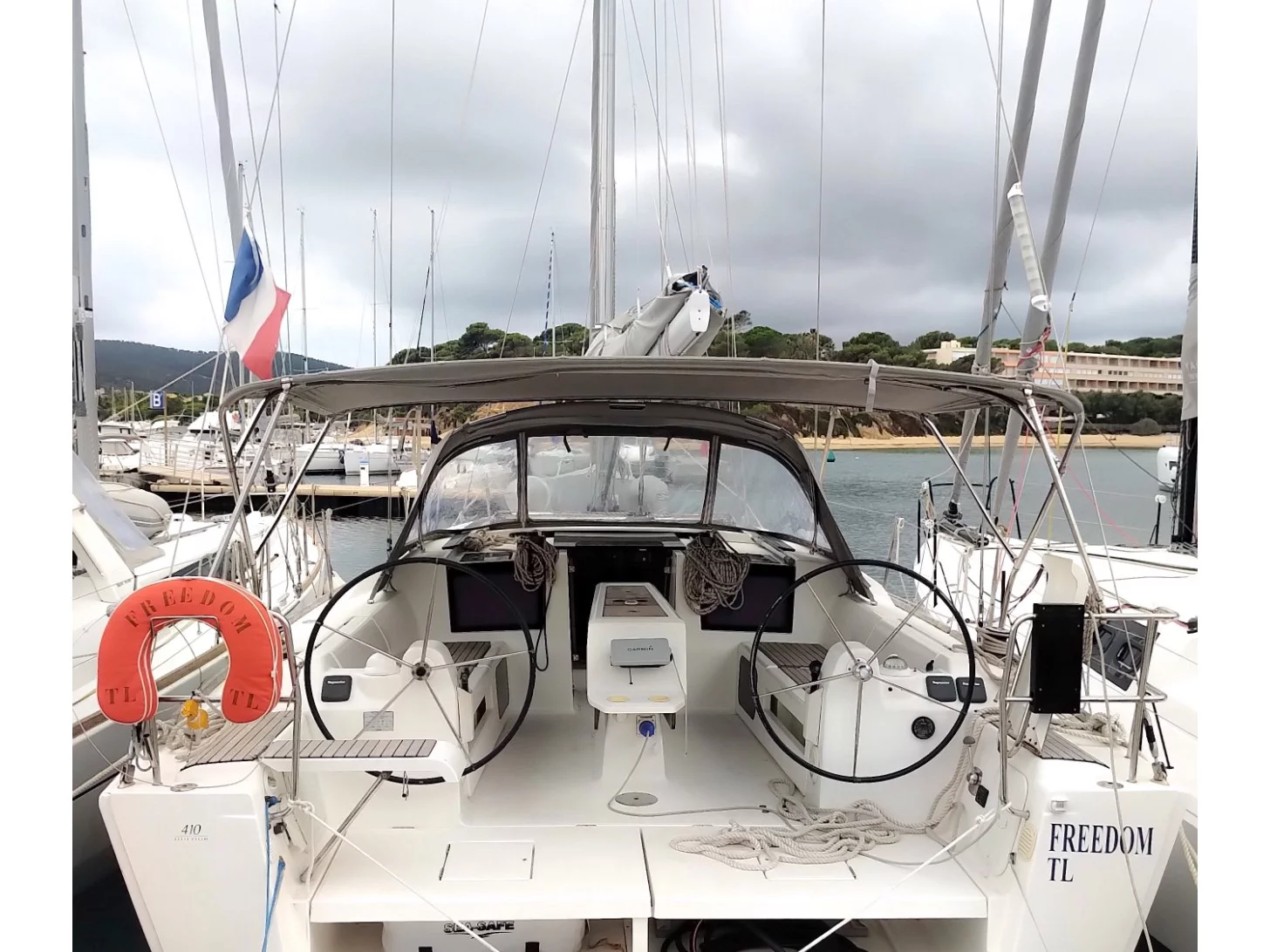 Dufour 410 Grand Large (Freedom) Main image - 0