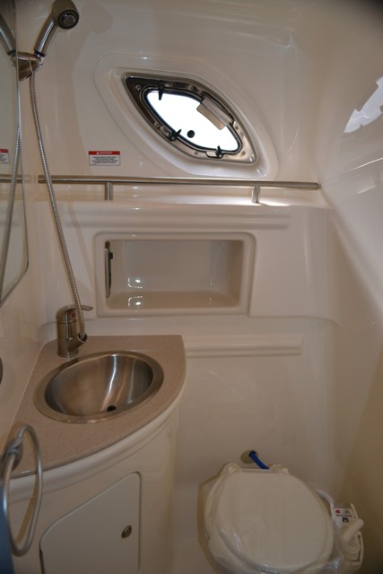 Photo #6 - Sea Ray 305 Sundancer (Fourbuoys) en Southhampton - 22264