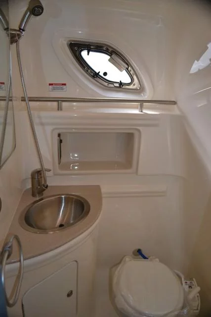 Sea Ray 305 Sundancer (Fourbuoys)  - 5