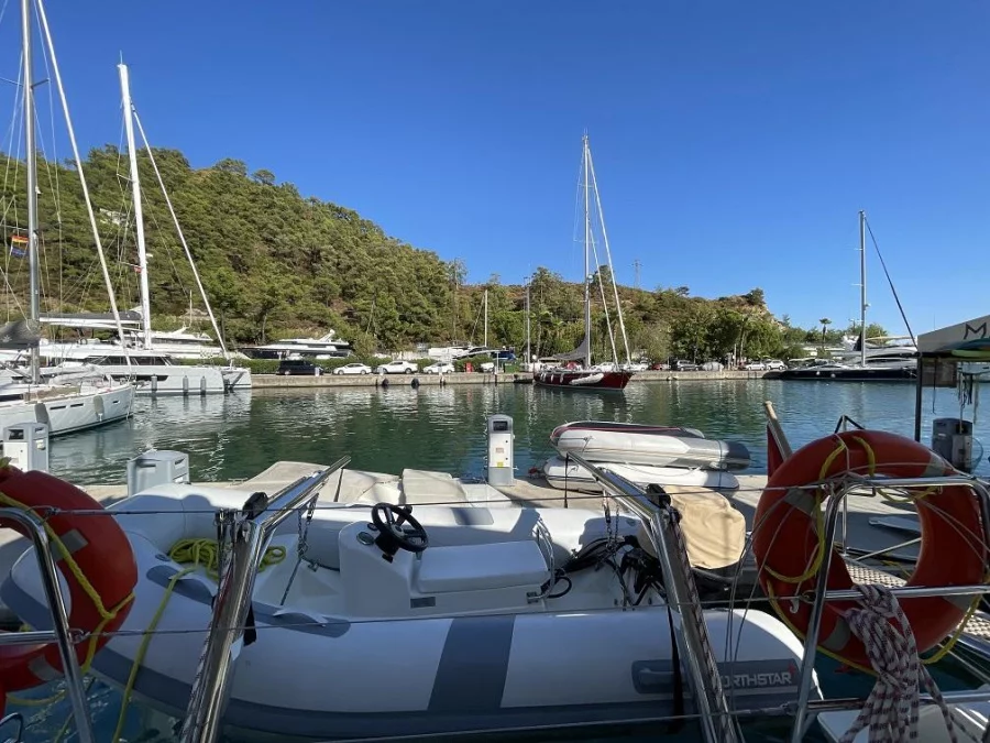 LAGOON 450 (LOLA RASTA)  - 2