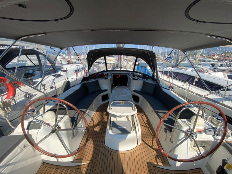 Sun Odyssey 44i — photo 7