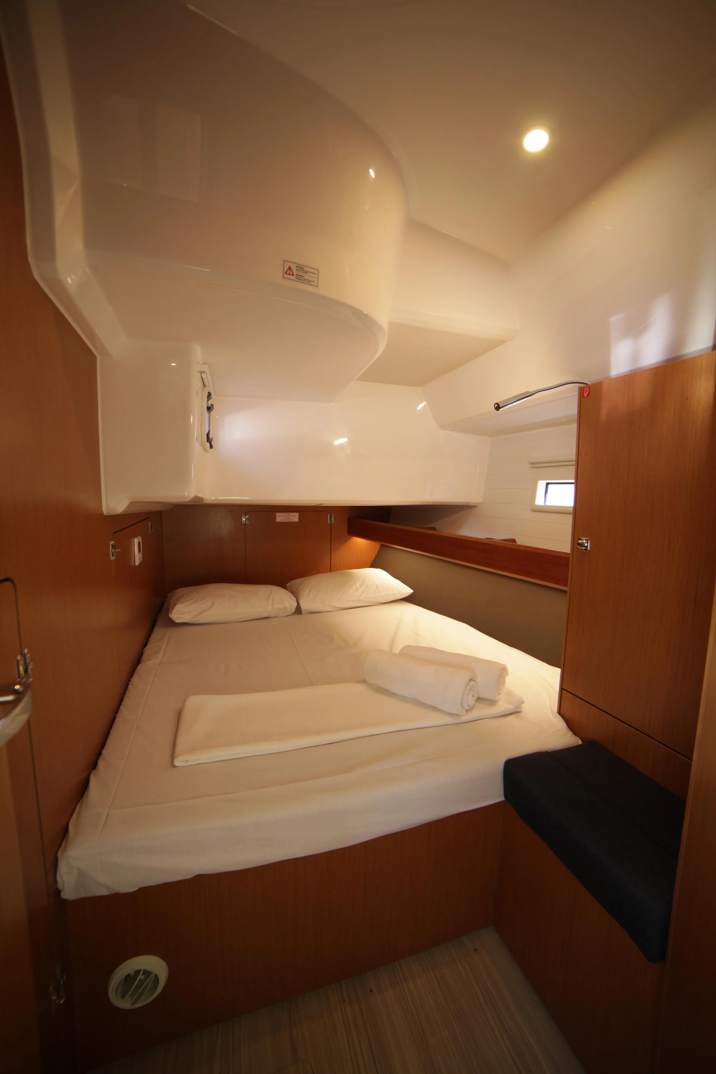 Bavaria Cruiser 46 (Sail Leo)  - 2