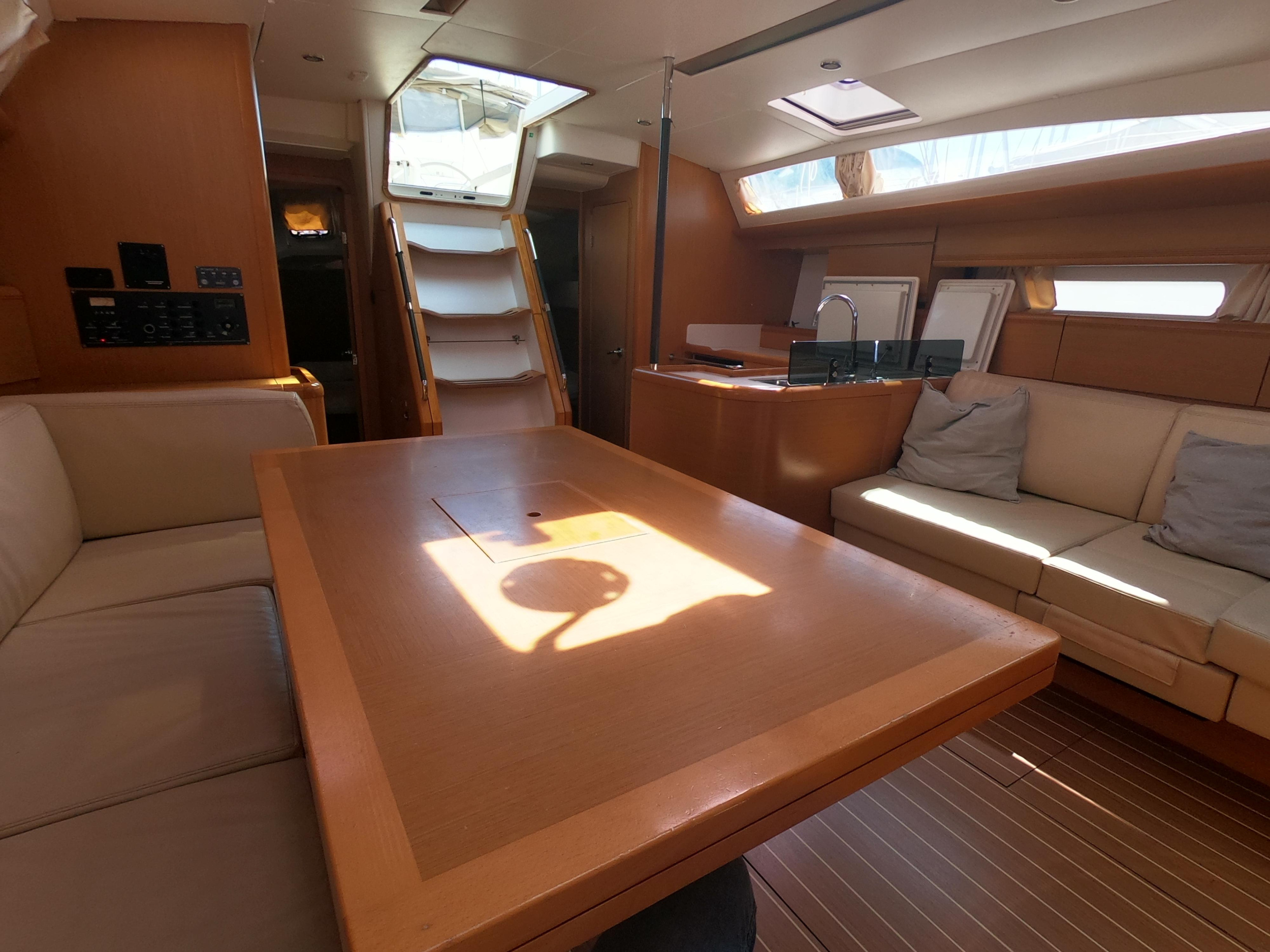 Jeanneau Yacht 53 — photo 4