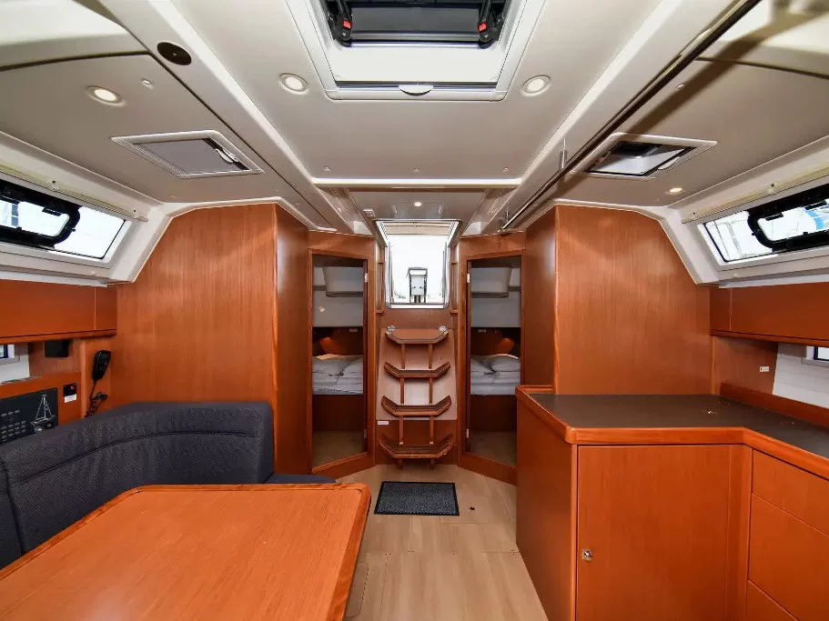 Bavaria Cruiser 46 (Existes) Interior image - 9