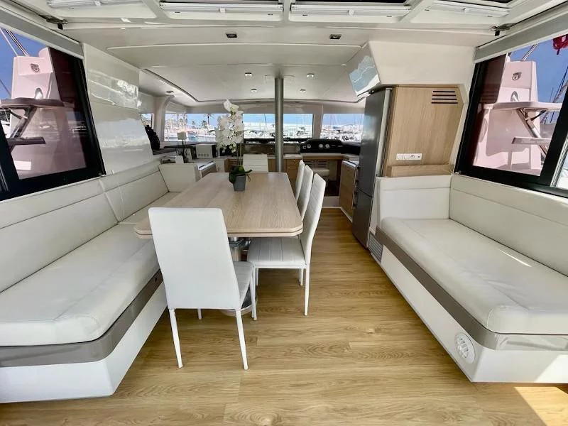 Bali 4.0 (Tesla) Interior image - 14
