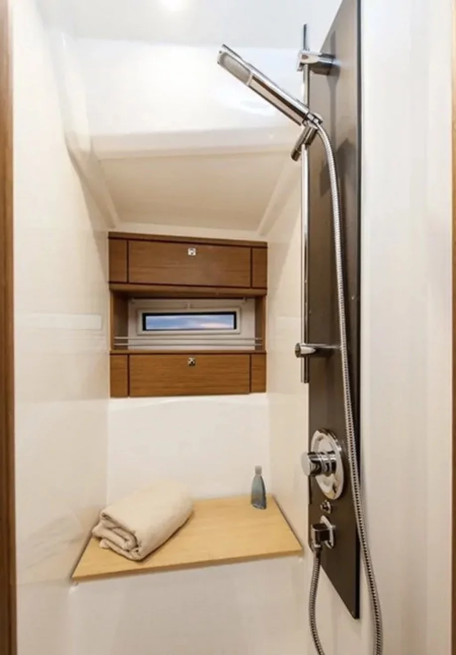 Bavaria Cruiser 56 (KALLIRRHOE)  - 4