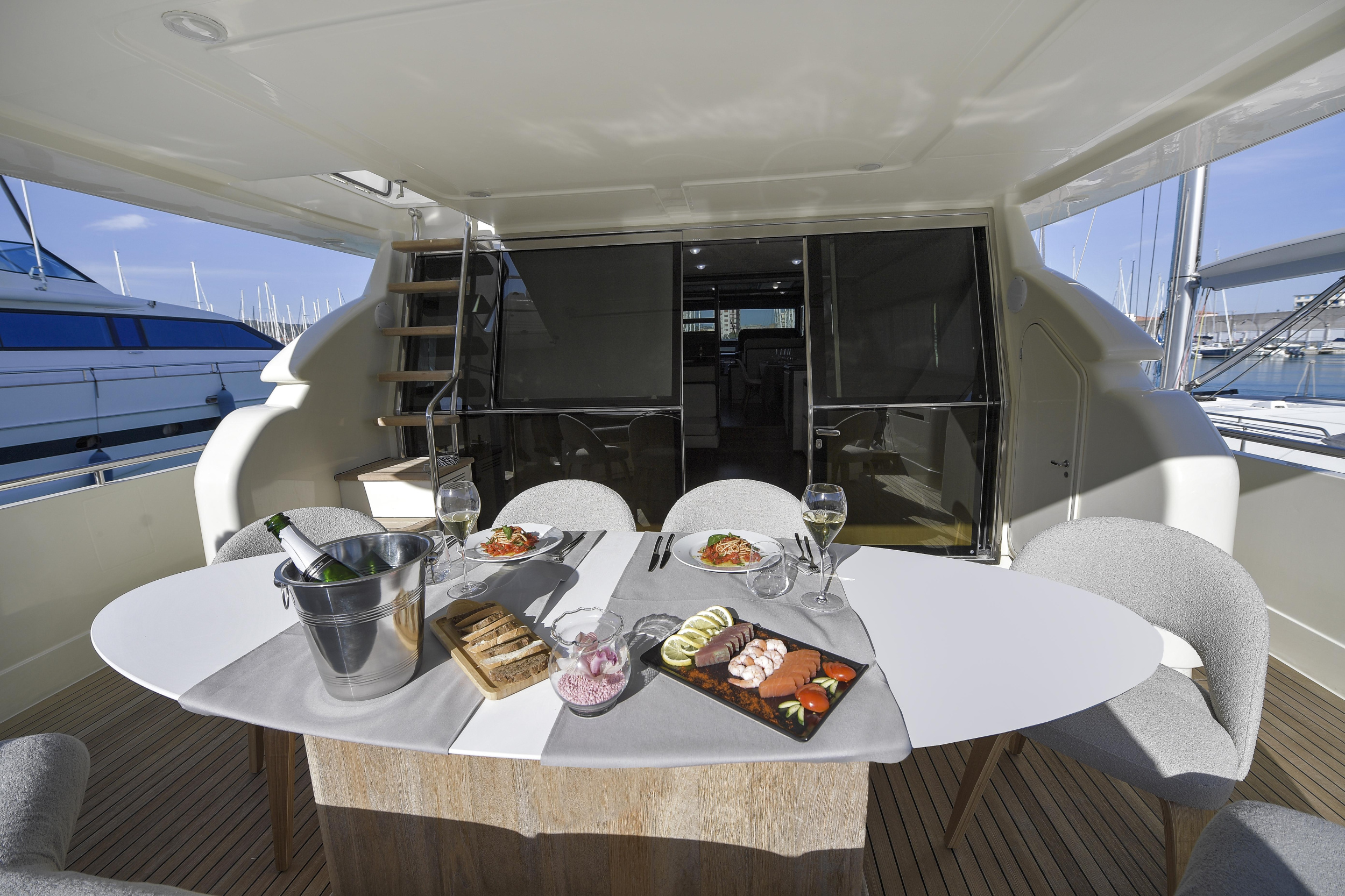 Photo #17 - Ferretti 70 (Celine) in San Vincenzo - 22403