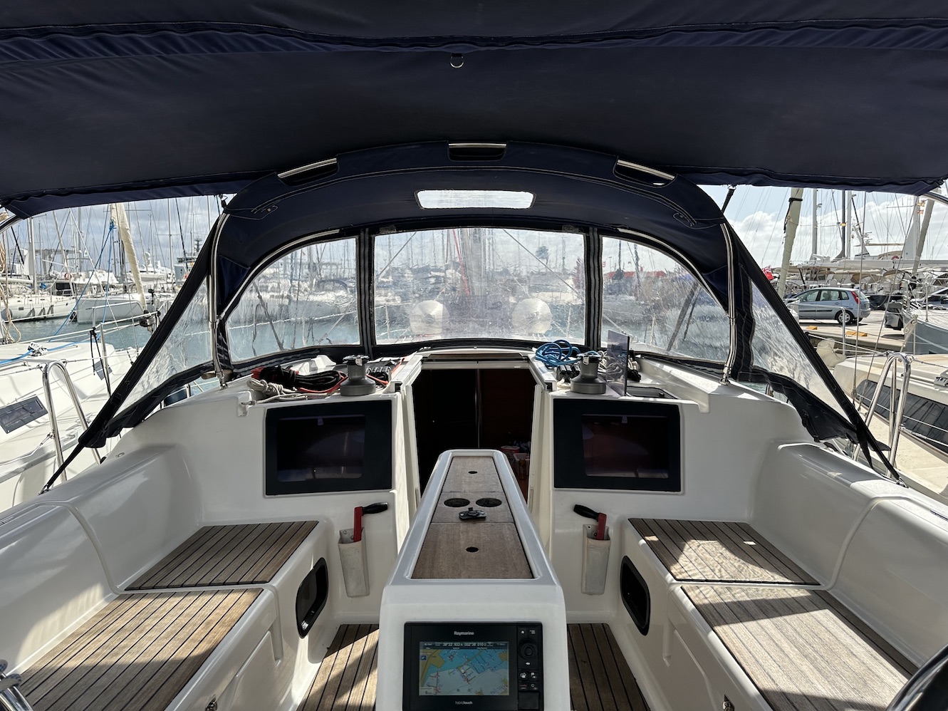 Photo #3 - Dufour 382 GL (Sunny Blue) in Palma - 61577