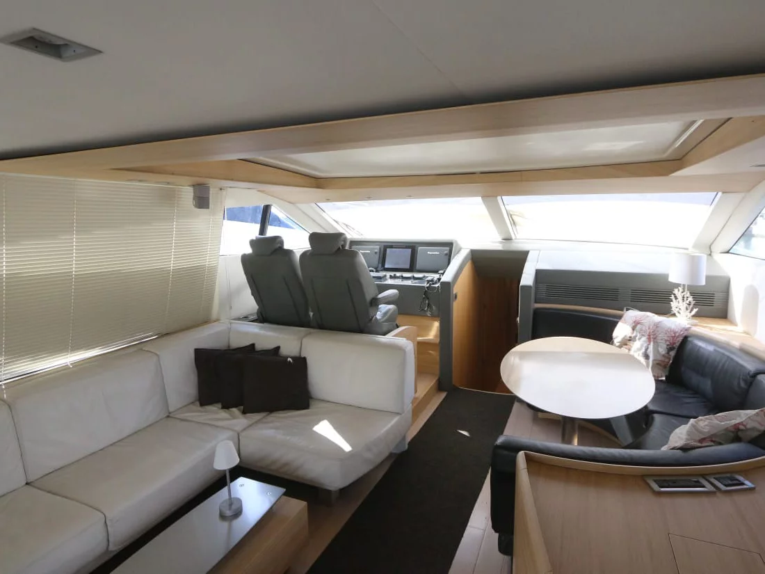 Uniesse 75 HT (Guarfiro) Interior image - 17