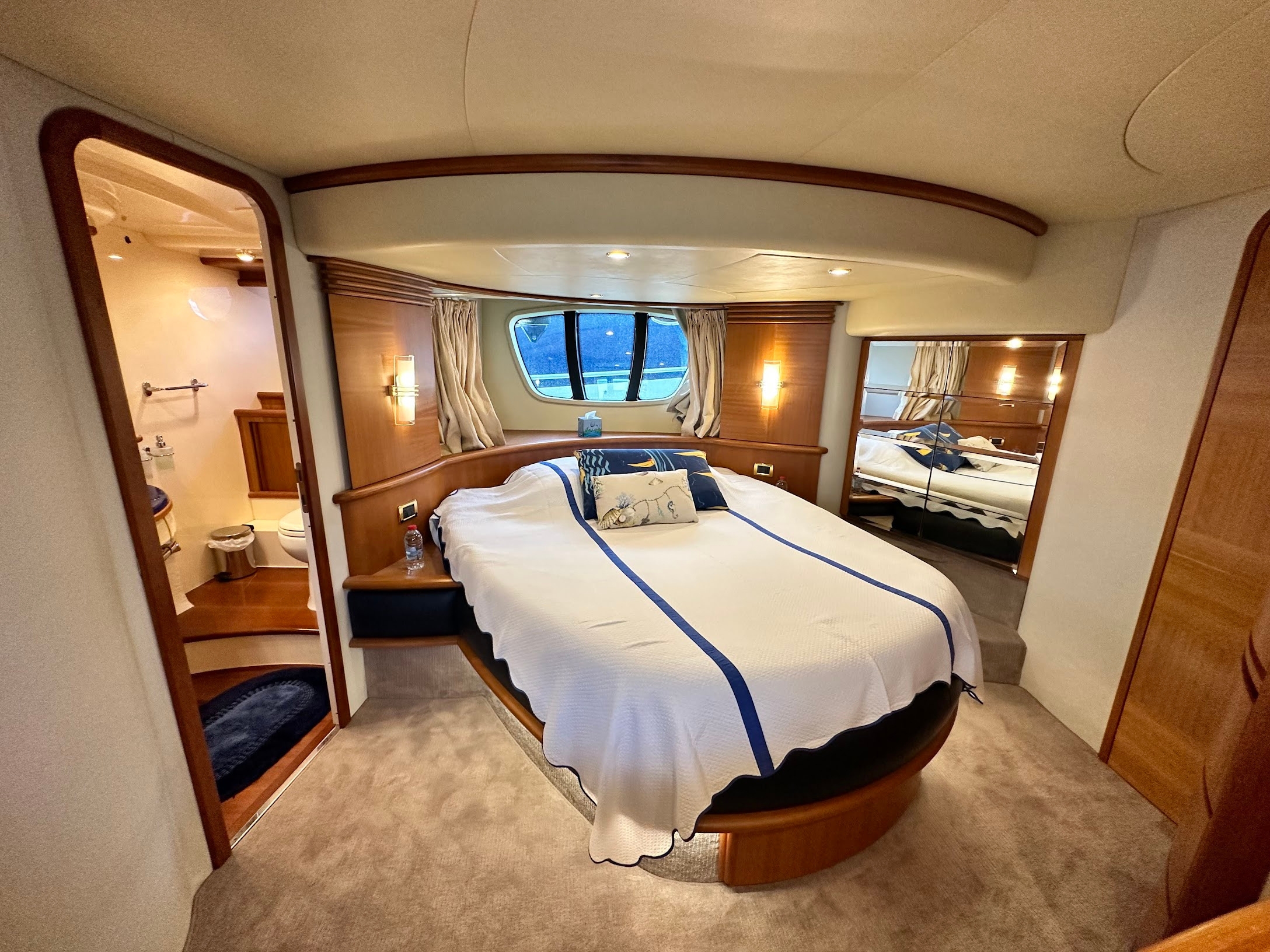 Photo #6 - Azimut 62 Evolution (L'Eclair 3) in Golfe Juan - 22407