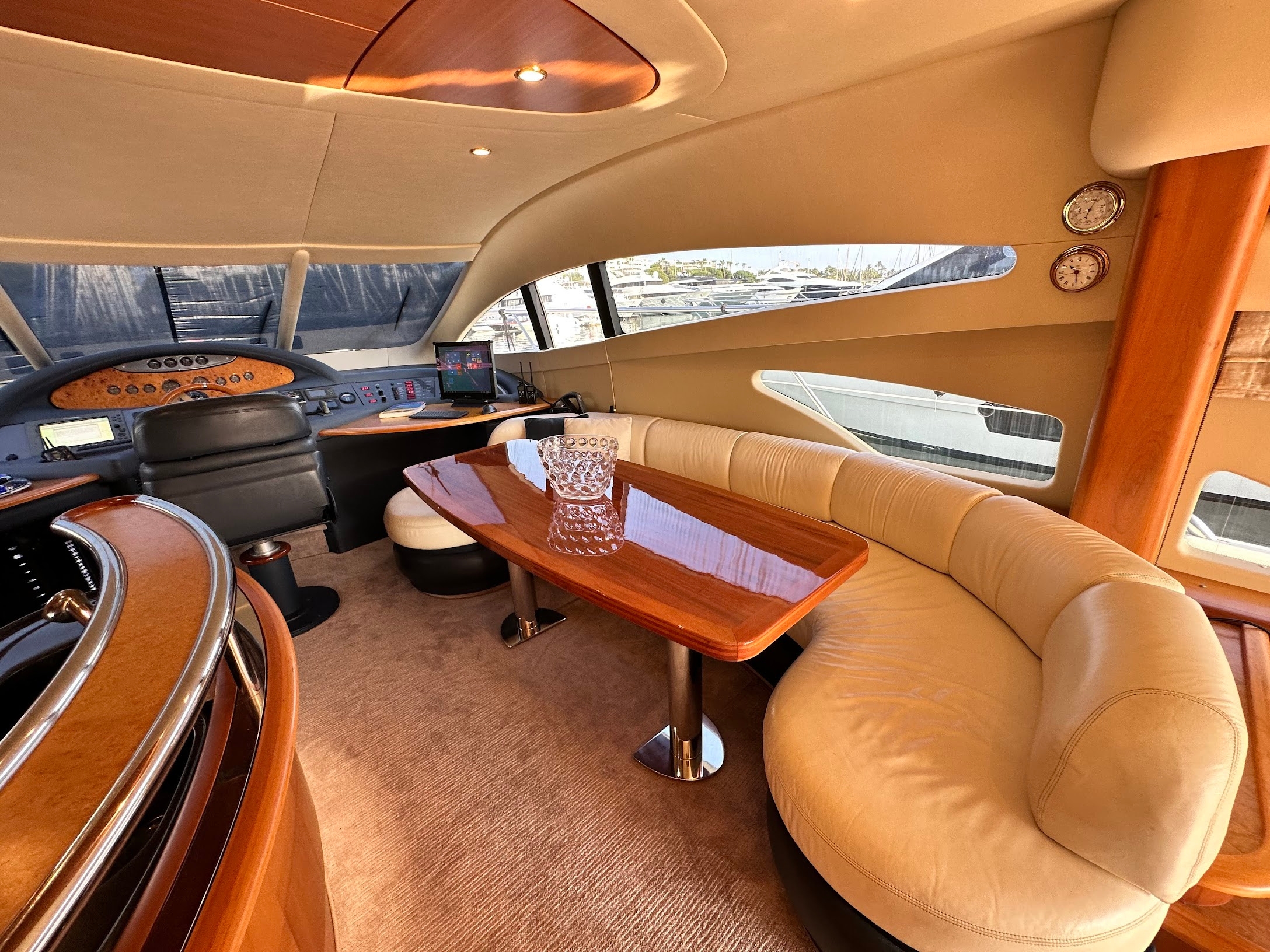 Photo #52 - Azimut 62 Evolution (L'Eclair 3) in Golfe Juan - 22407