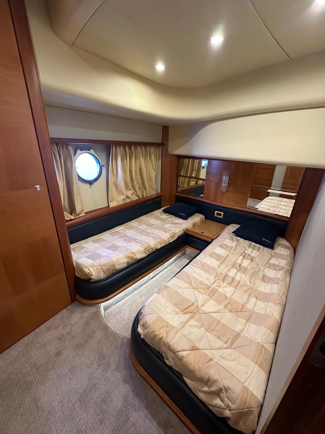 Azimut 62 Evolution (L'Eclair 3)  - 20
