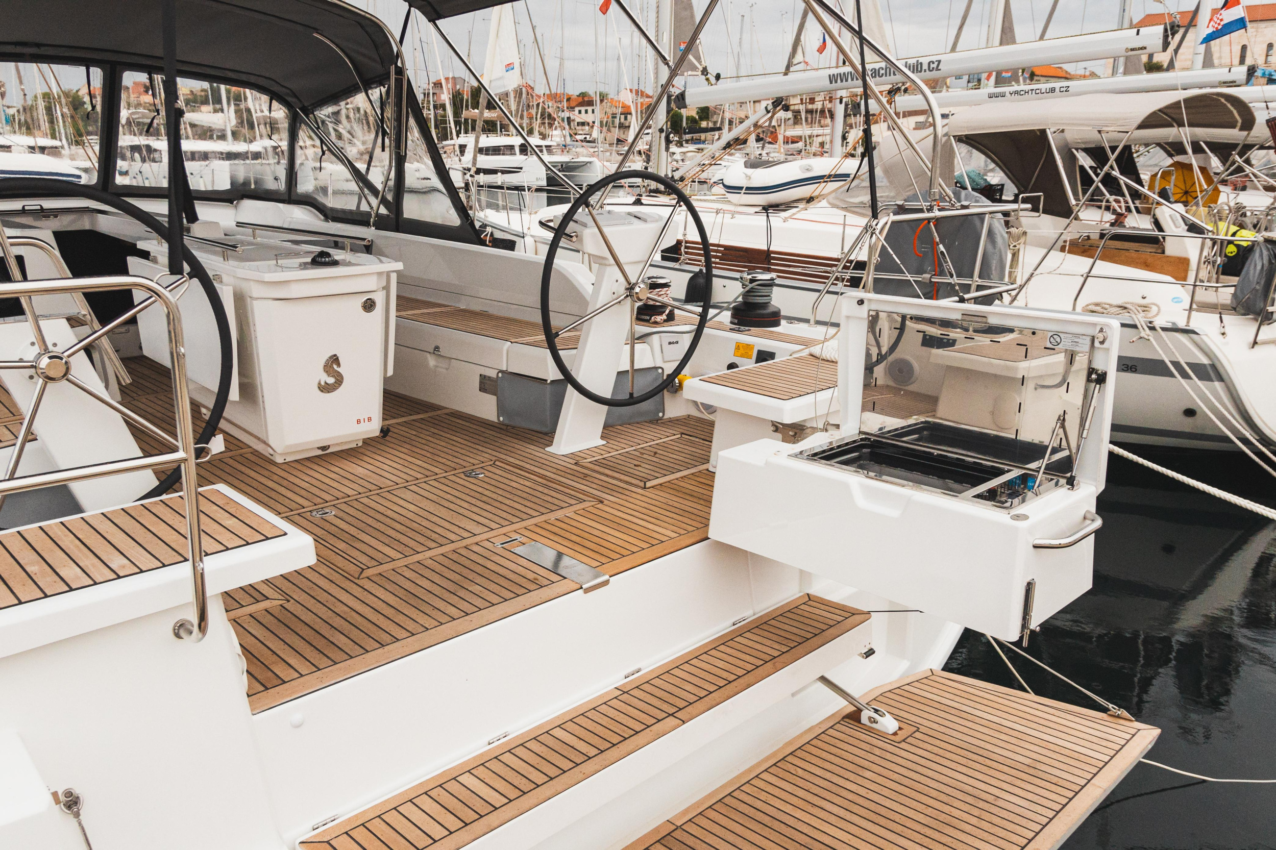 Photo #30 - Benetau Oceanis 51.1 (Panthata) en Sibenik - 20845