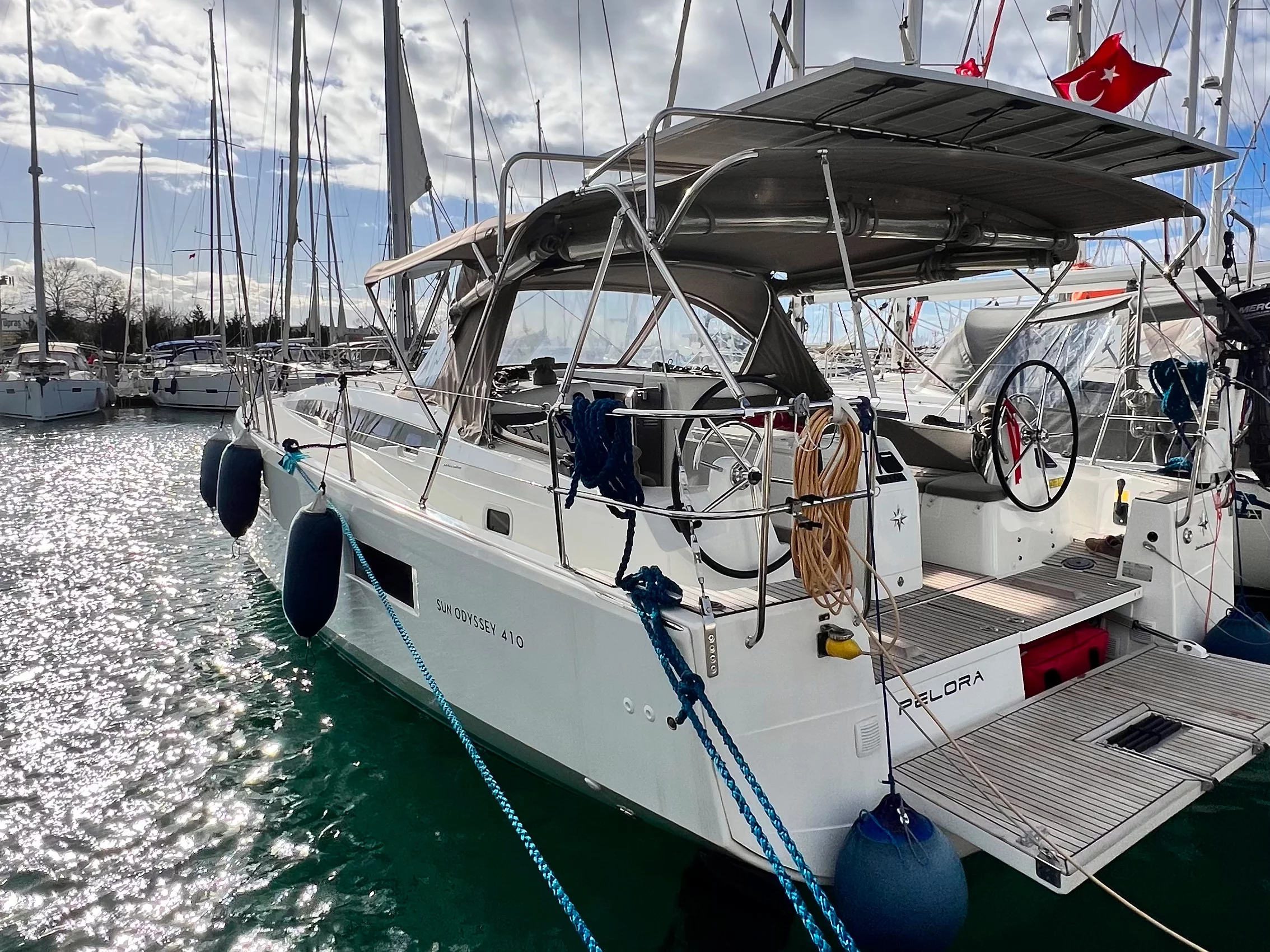Sun Odyssey 410 (Pelora) Main image - 0