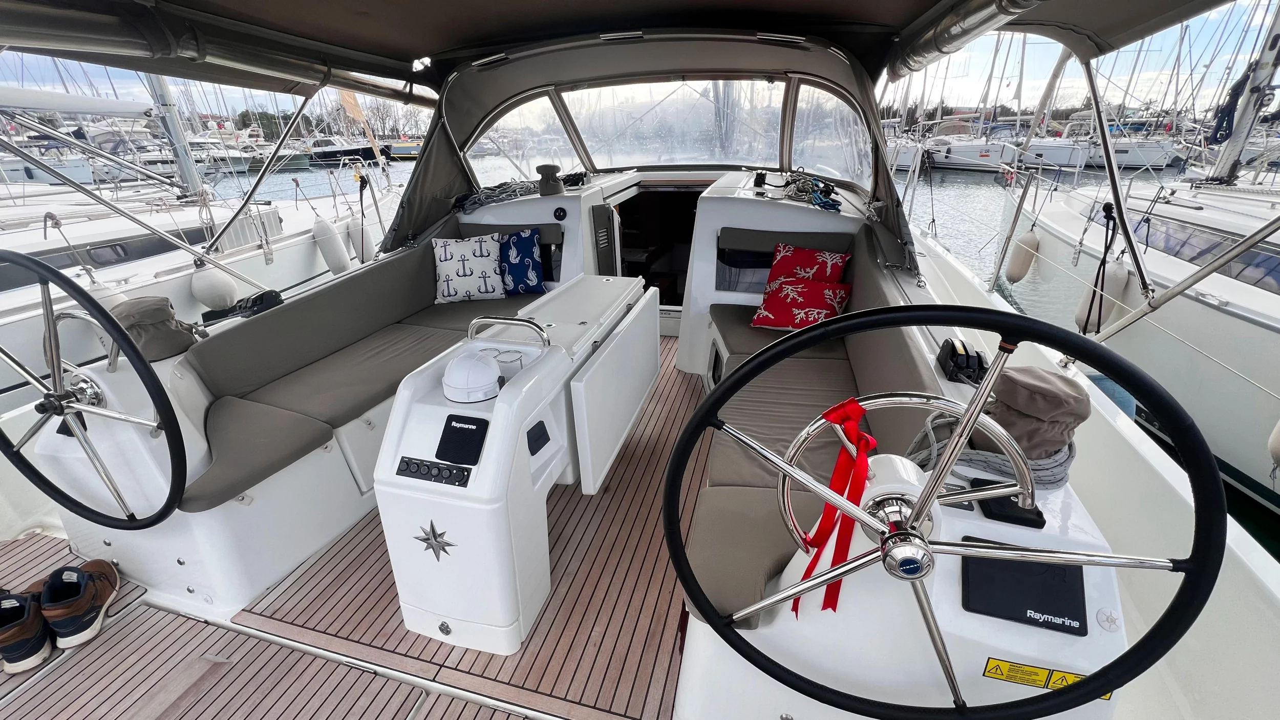 Sun Odyssey 410 (Pelora)  - 2