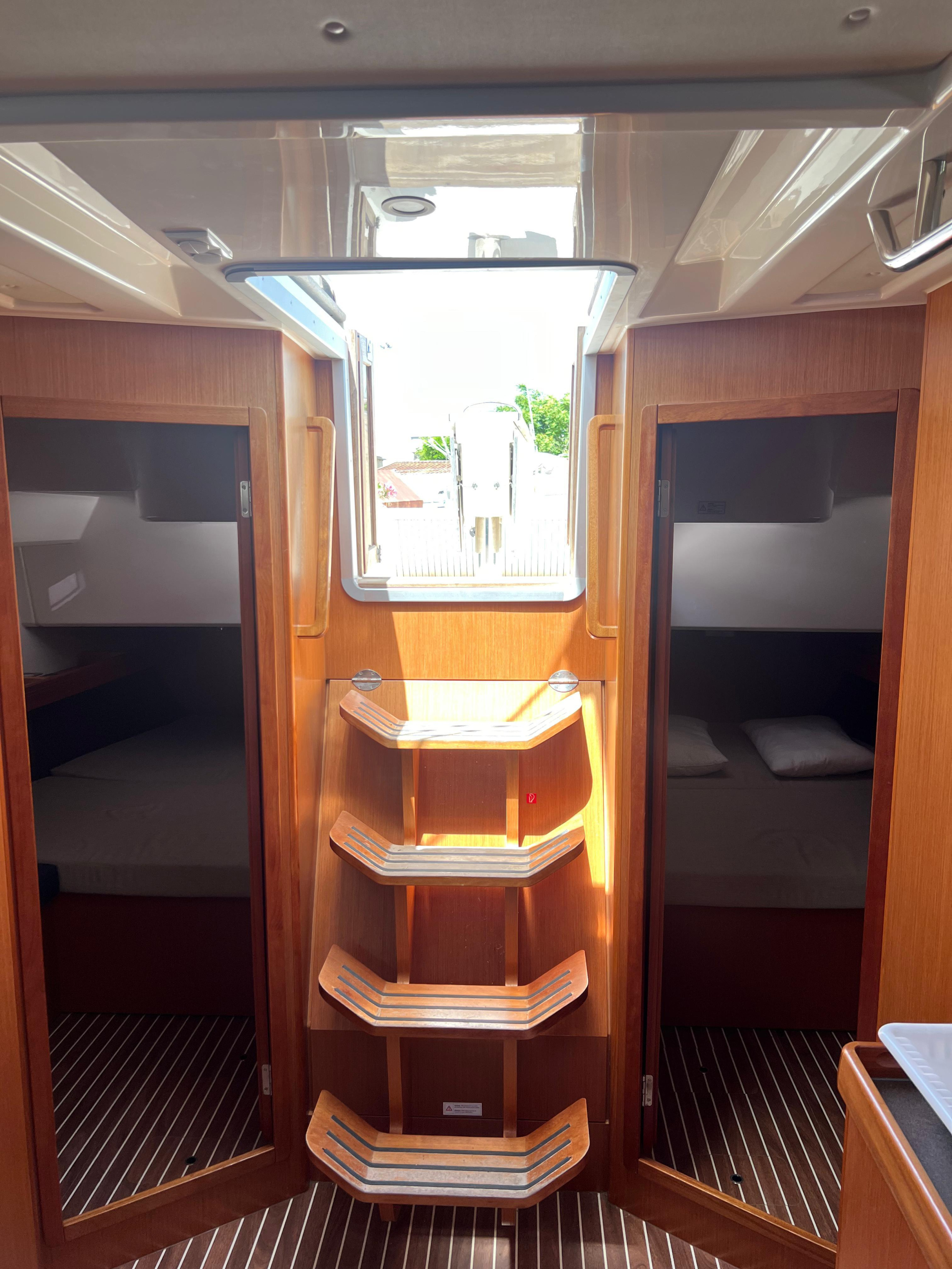 Photo #6 - Bavaria 46 Cruiser (Iris) in Messina - 22417