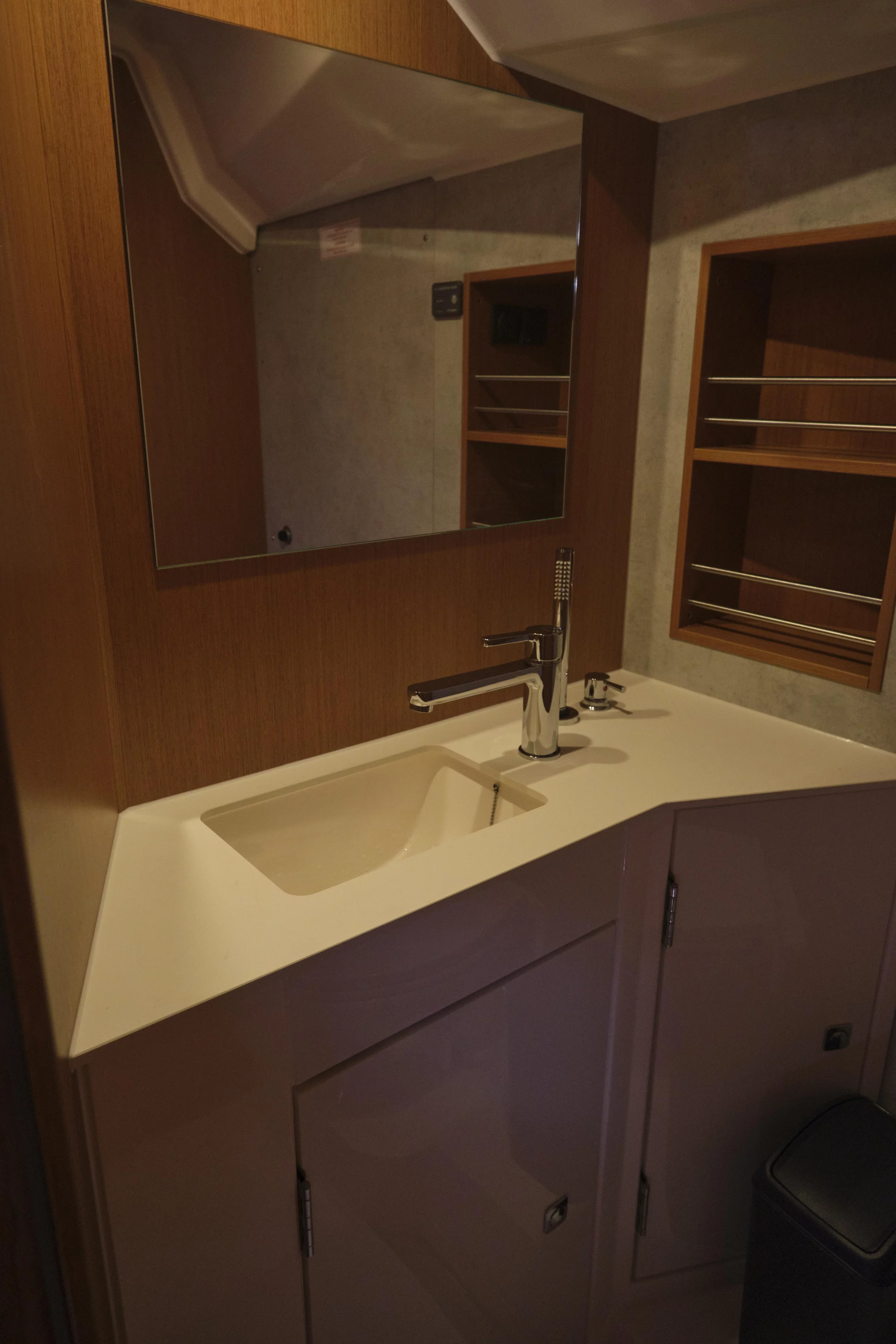 Bavaria C42 (Selene)  - 5