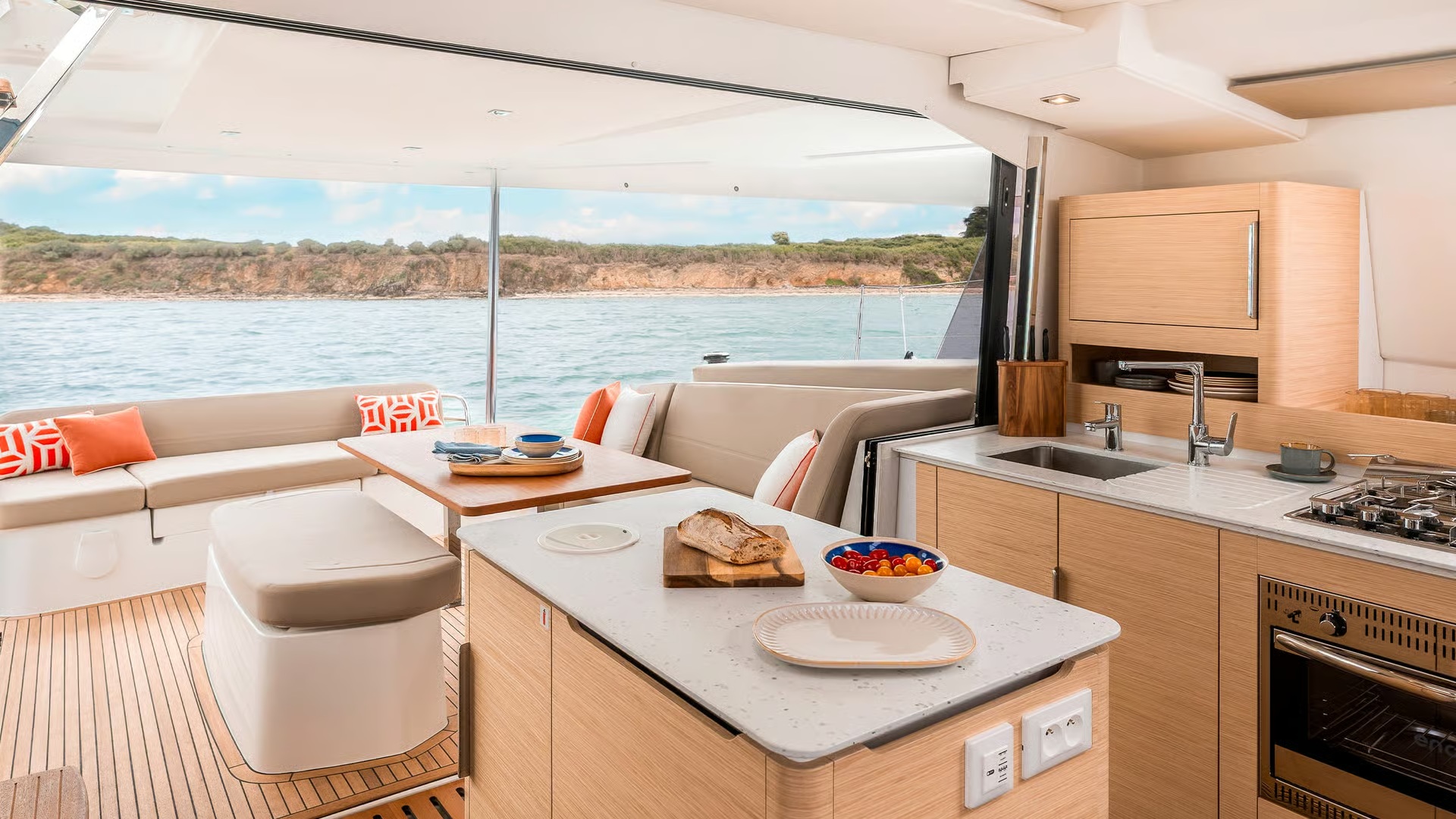 Fountaine Pajot New 41 — photo 4