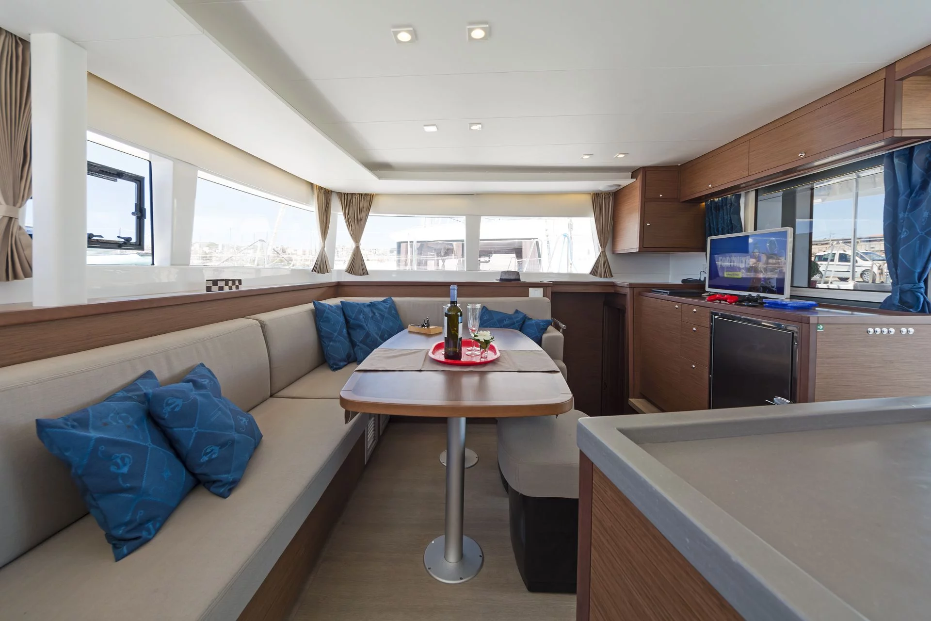 Lagoon 450 Fly & GEN (Thetis)  - 2