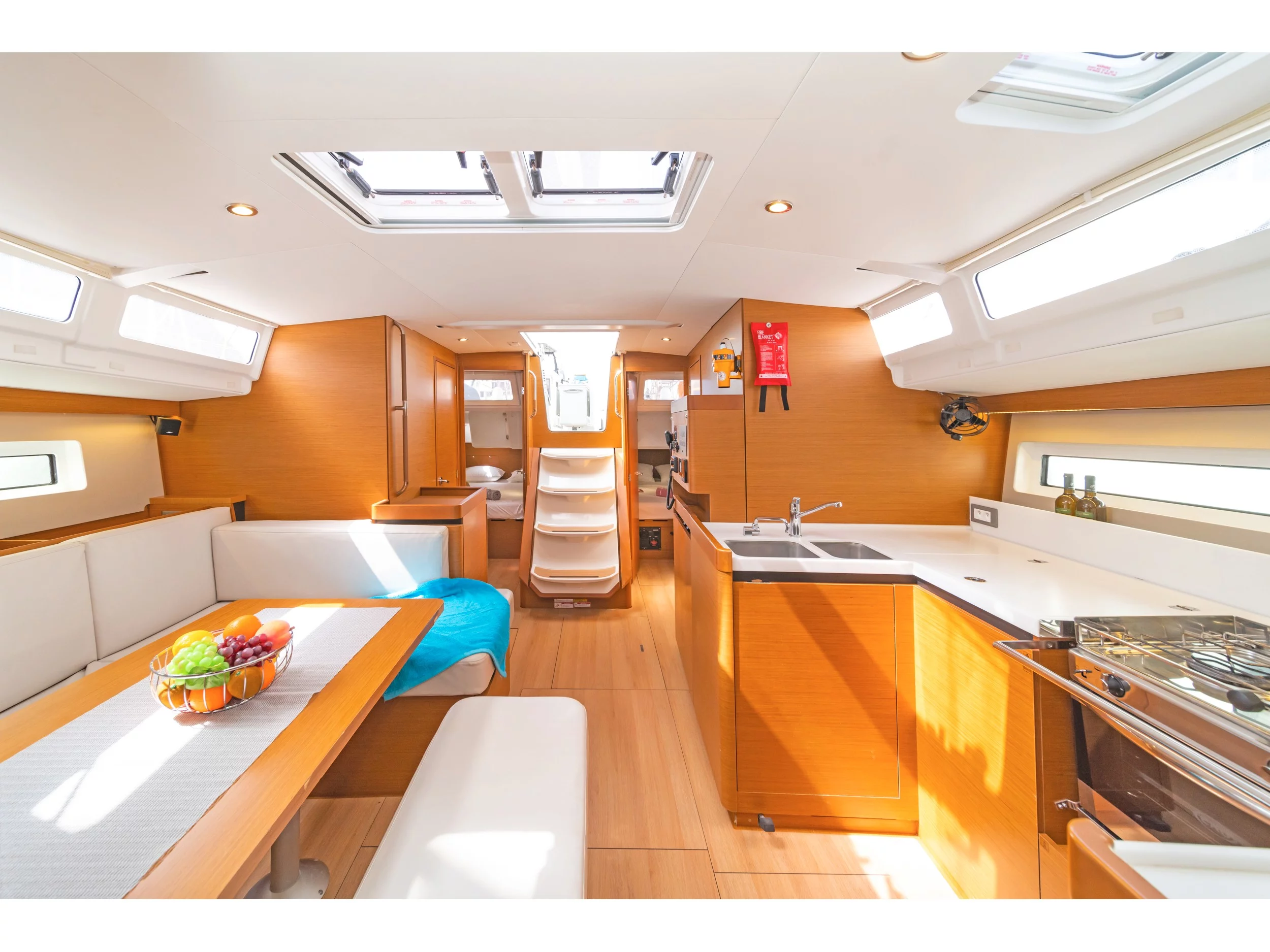 Sun Odyssey 490 (Goldfish) Interior image - 19