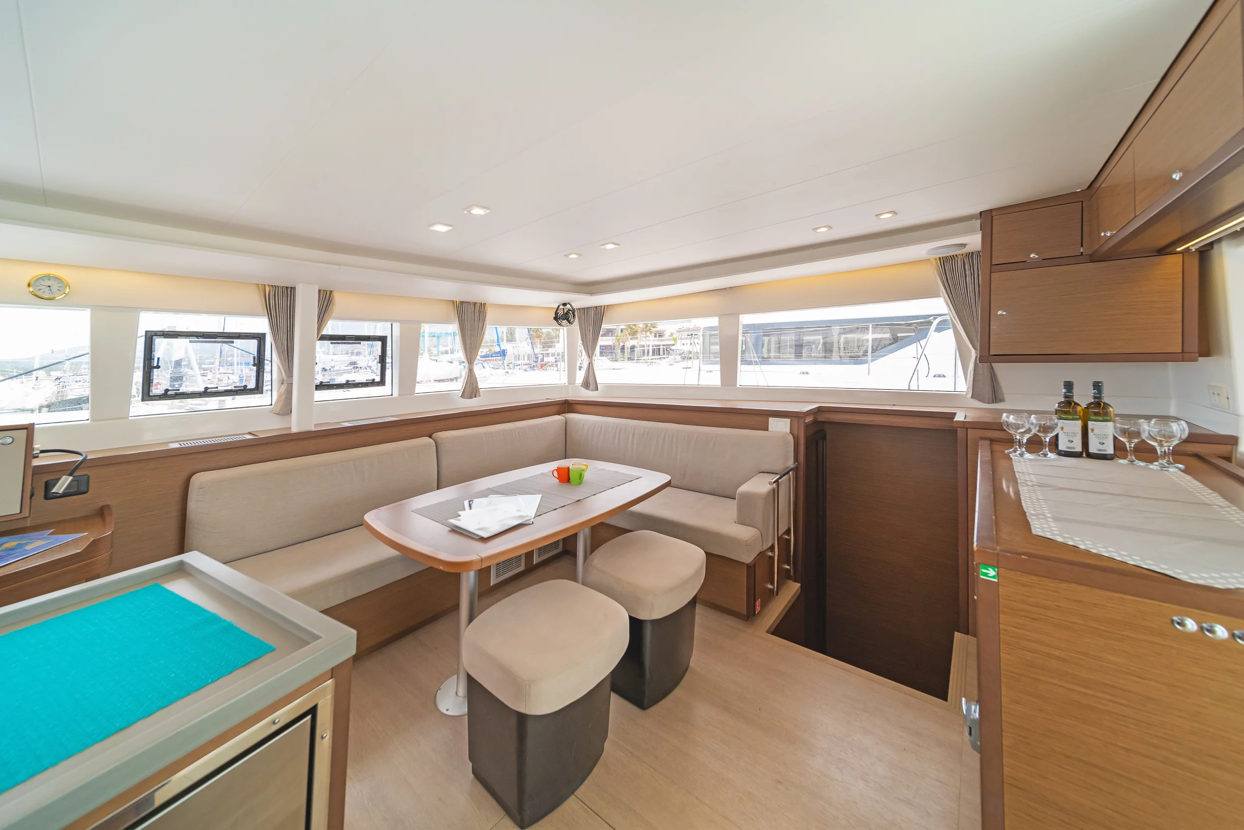 Lagoon 450 Fly & GEN (Nemesis)  - 19