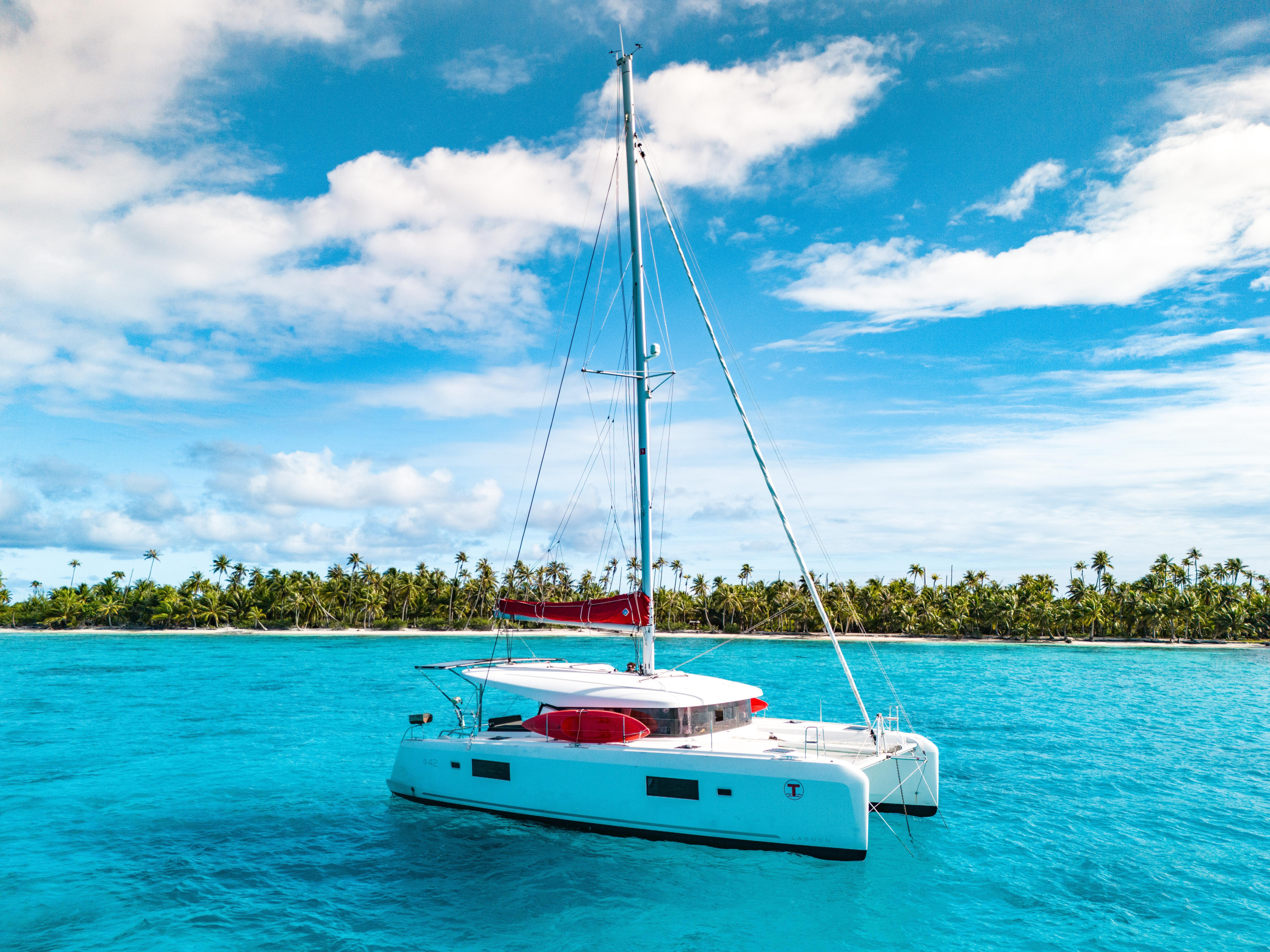 Photo #1 - Lagoon 42 (Poe Hina) in Papeete - 20135