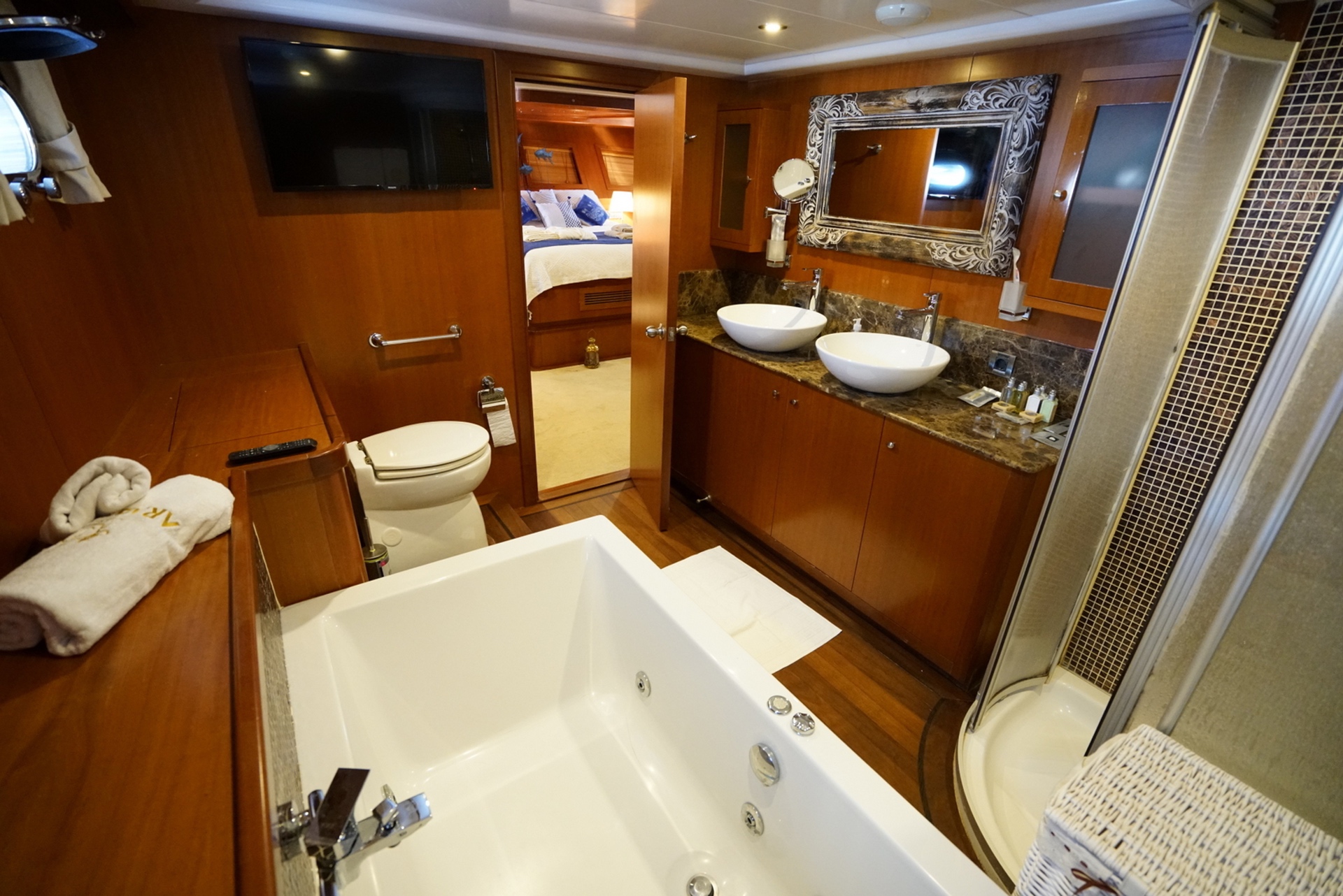 Photo #3 - Gulet Arabella (Arabella) en Bodrum - 9233