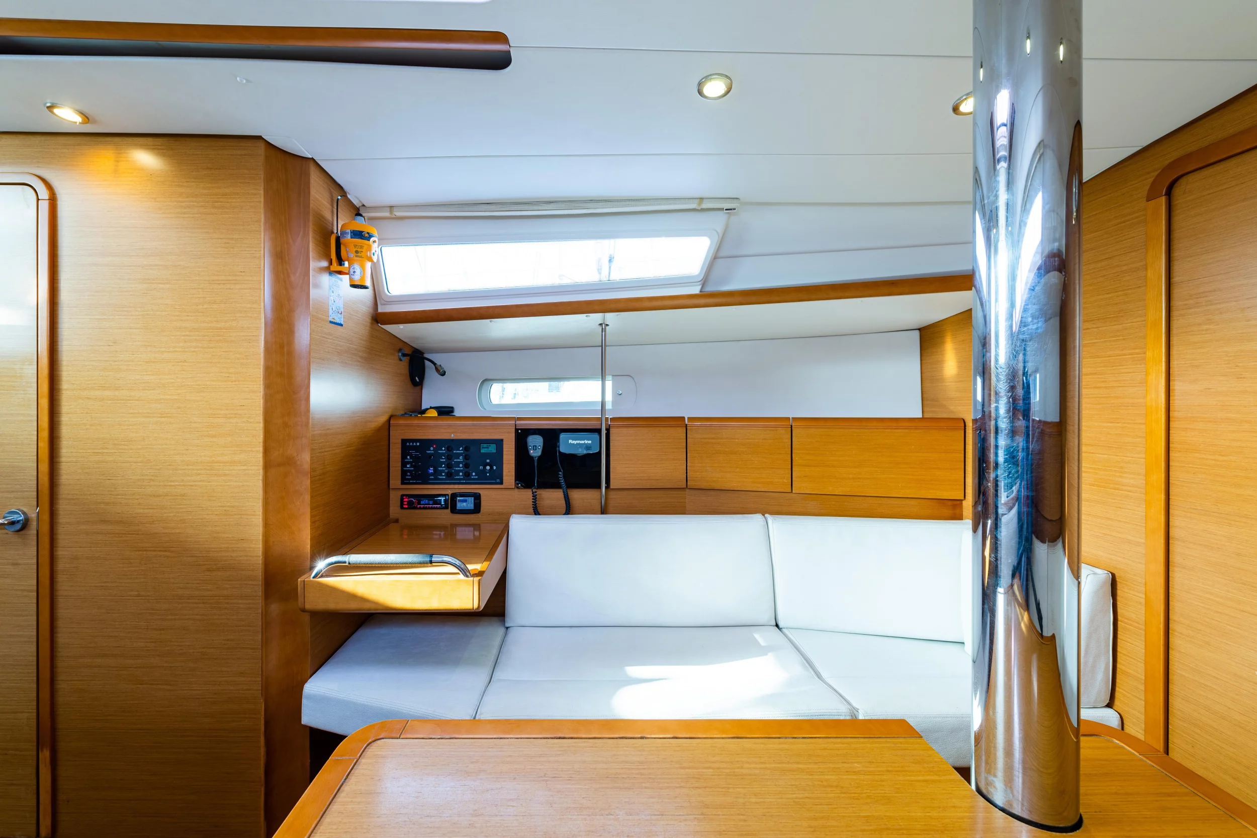 Jeanneau Sun Odyssey 379 (Amor Fati)  - 21