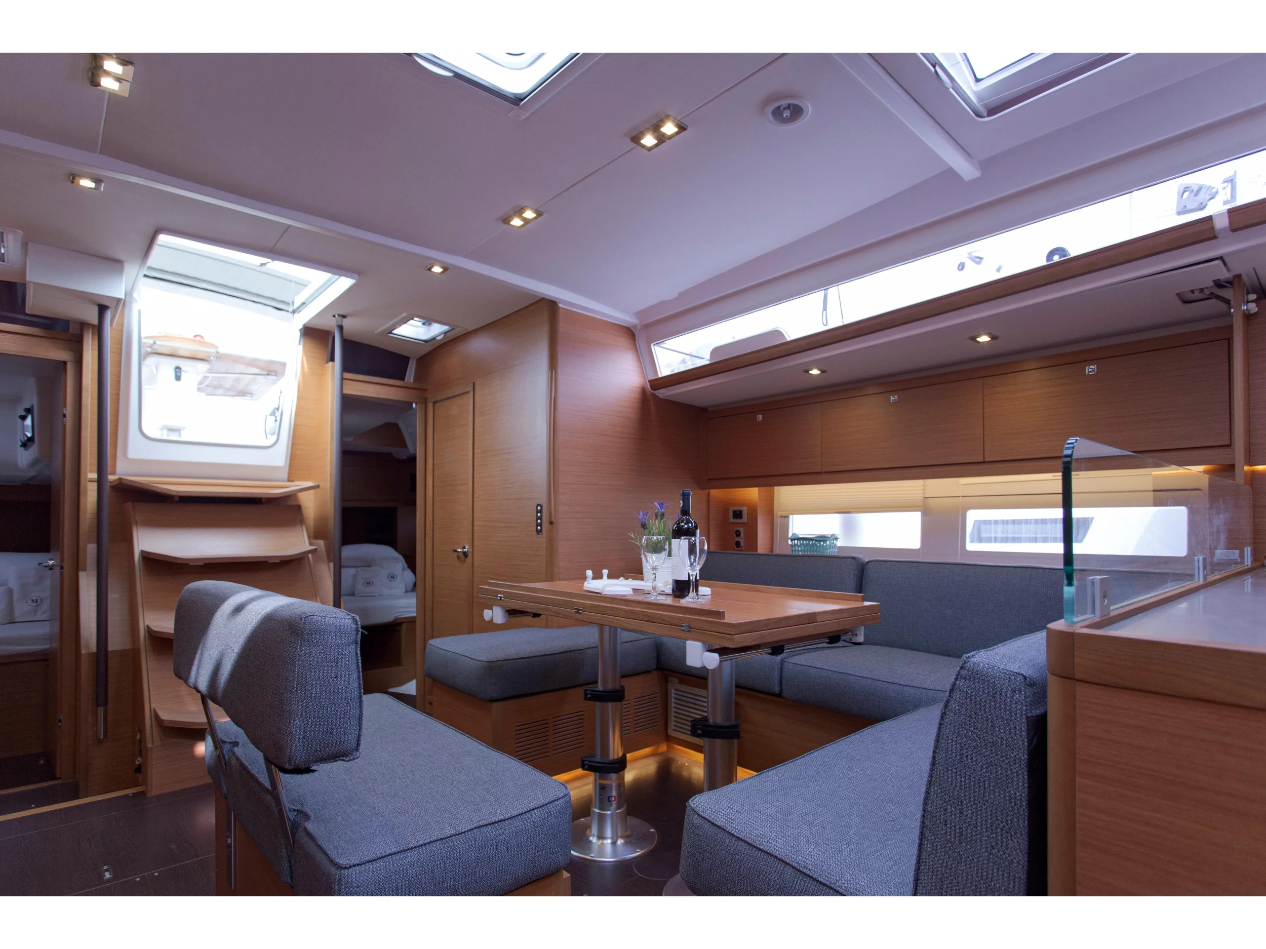 Dufour 530 (JOHANNA) Interior image - 25